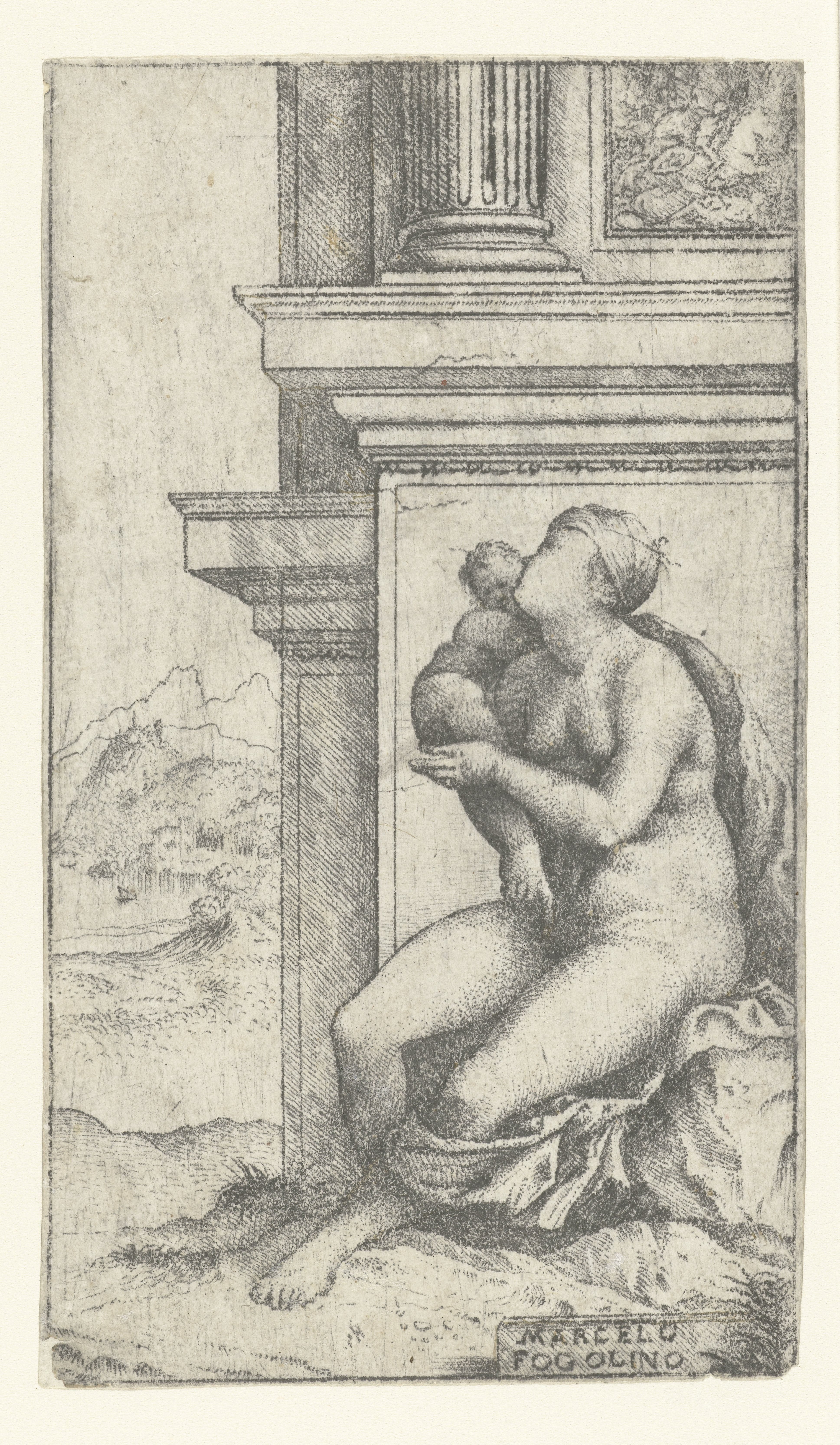 Vrouw met kind zit bij klassiek gebouw