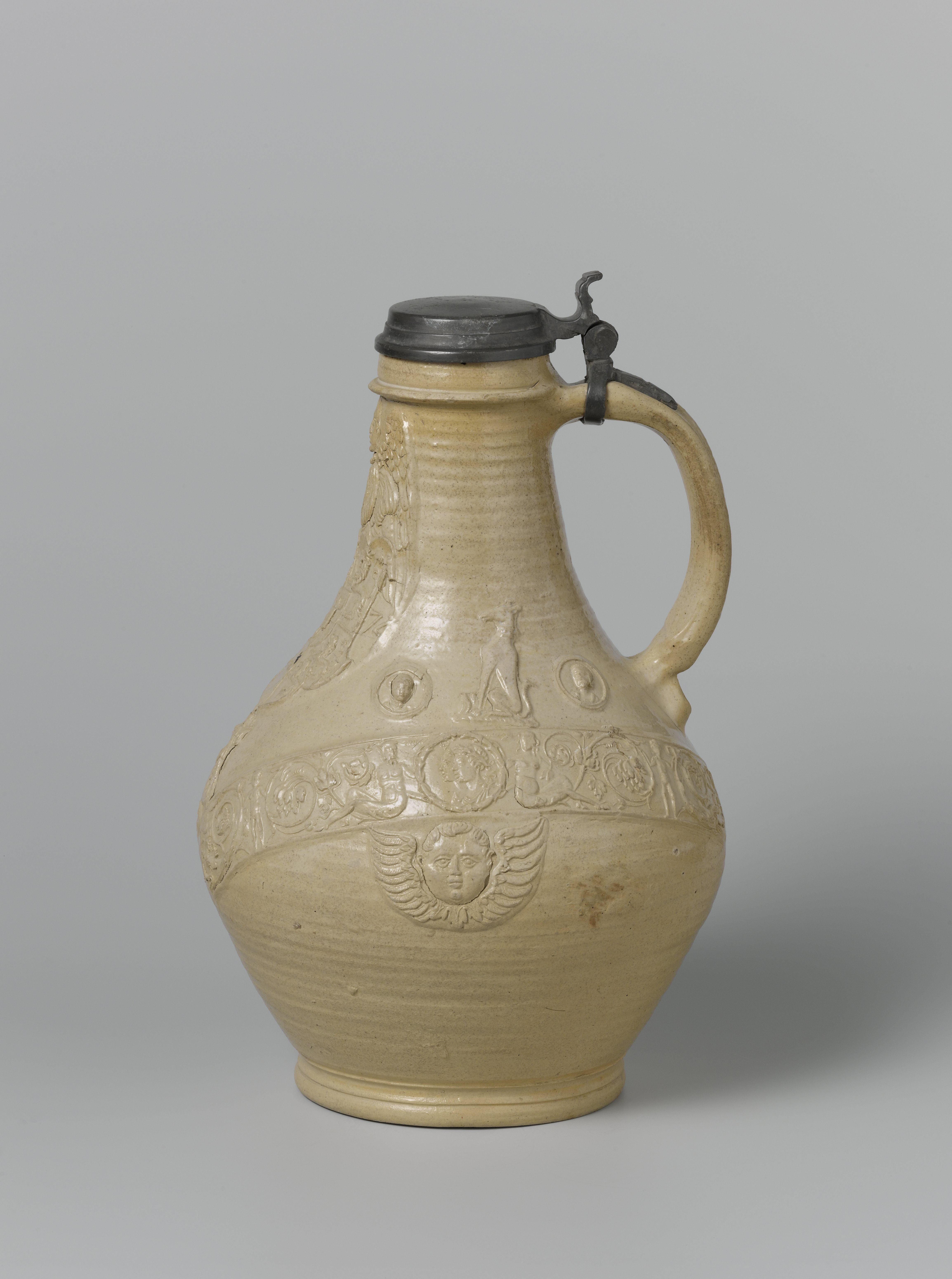 Jug with the arms of the House of Orange-Nassau