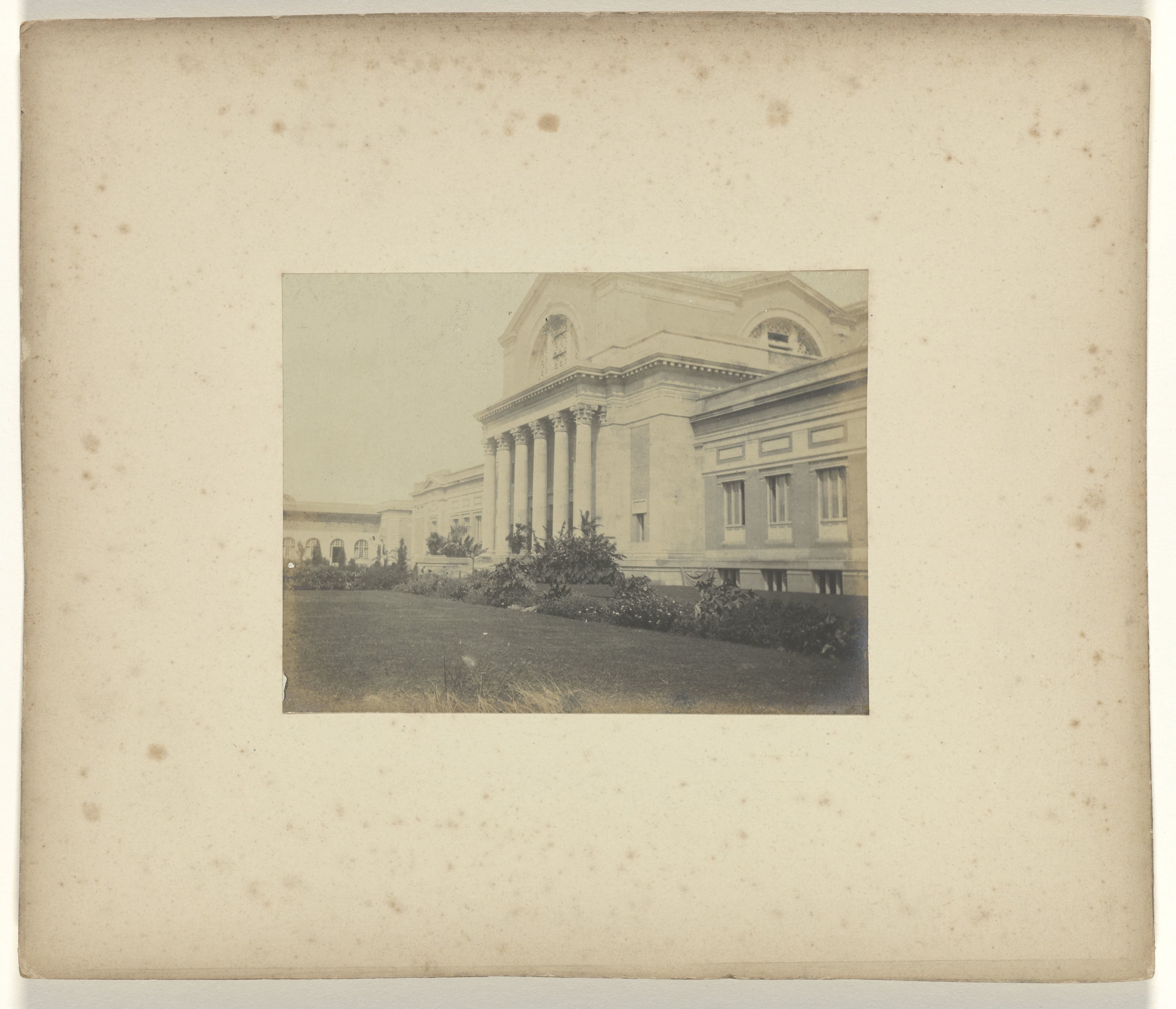 Achterzijde van The Art Building op het terrein van de wereldtentoonstelling in St. Louis (Louisiana Purchase Exposition), 1904