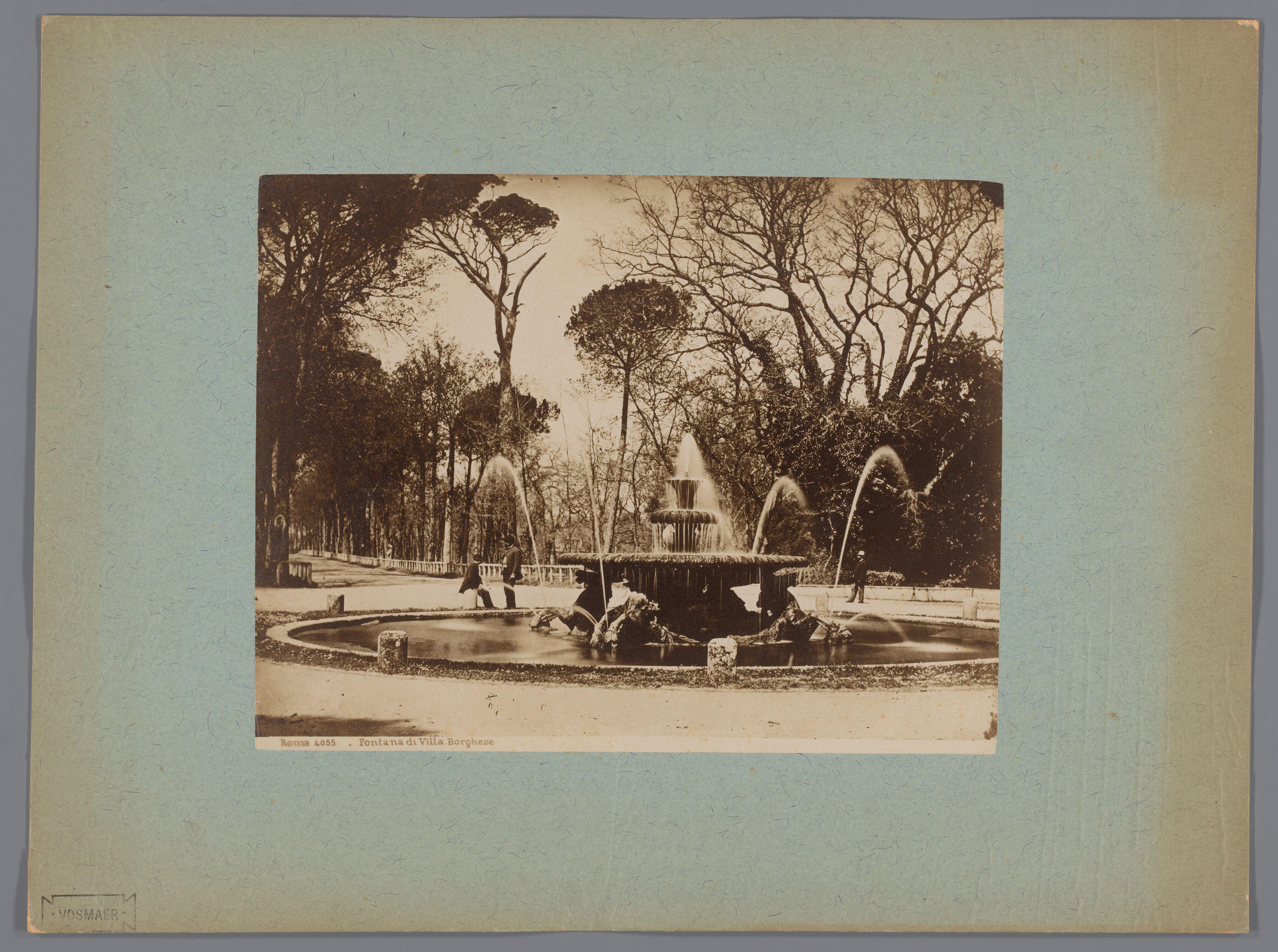Fontein in de Villa Borghese te Rome, Italië
