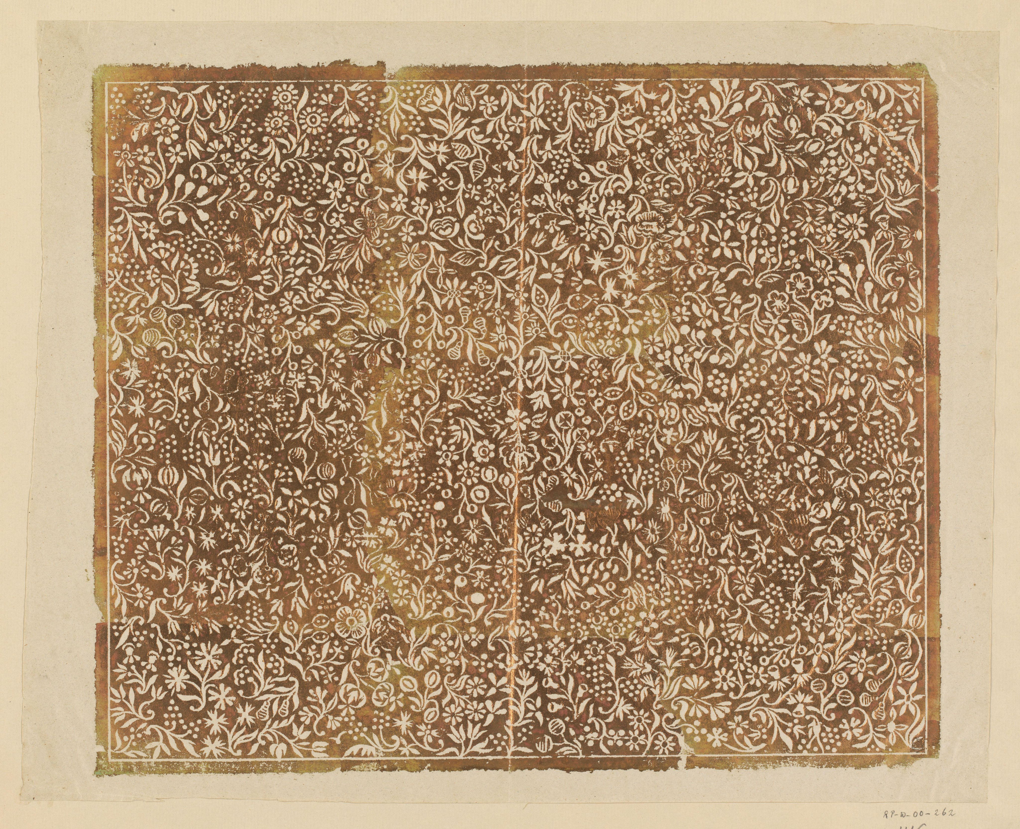 Blad met ranken met bloemen en vruchten