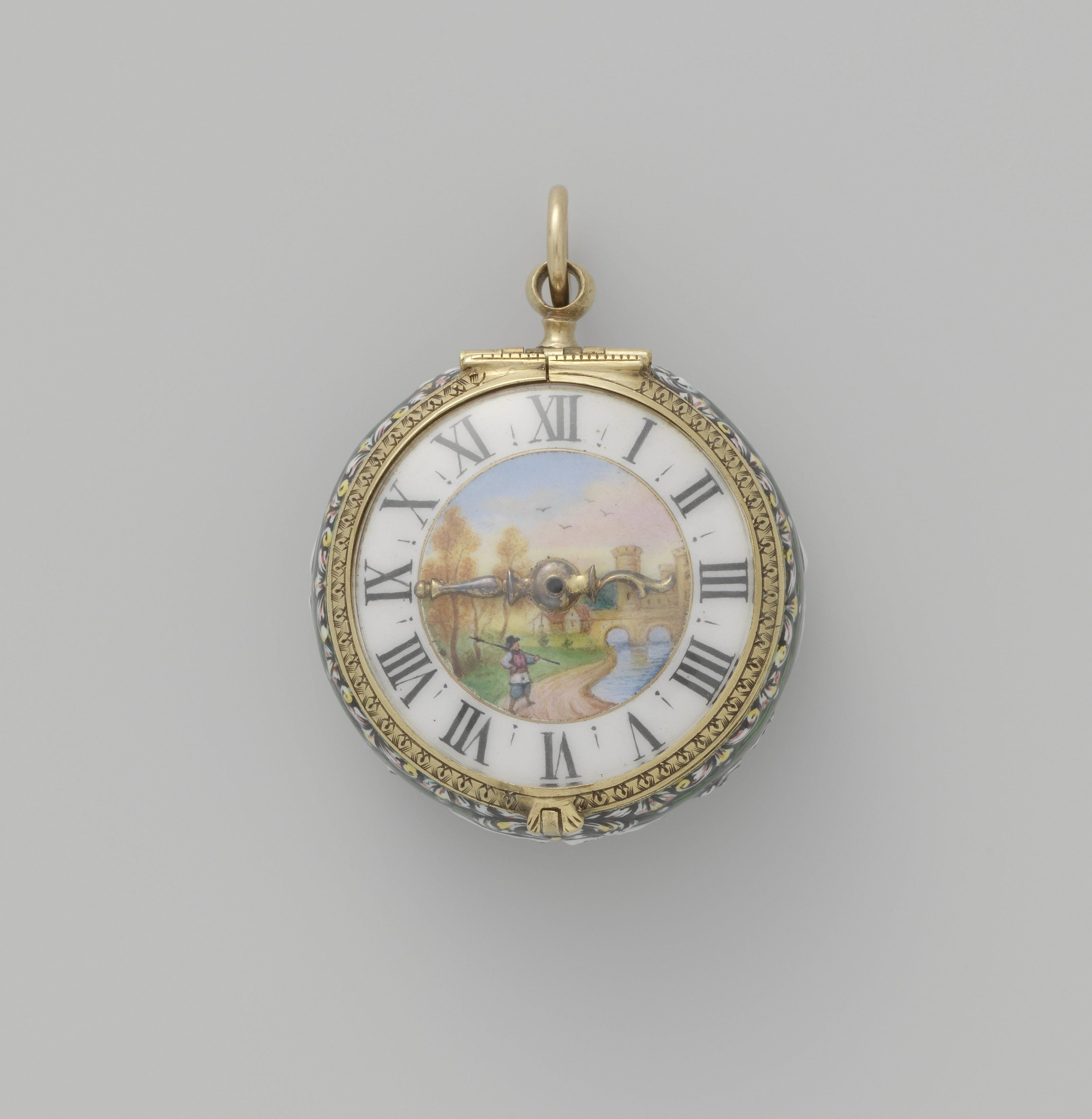 Horloge met klassieke borstbeelden