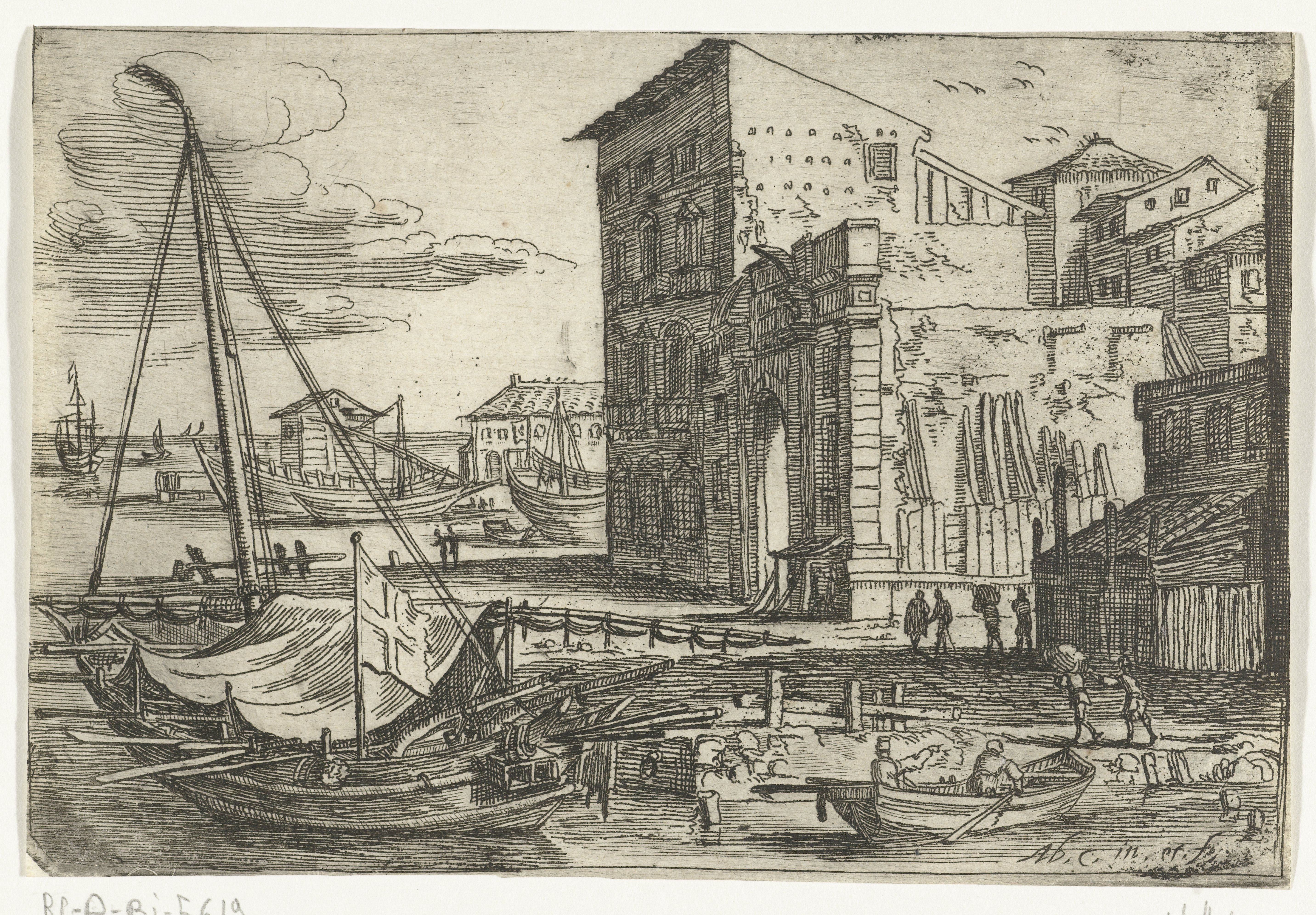 Roeiboot voor anker aan de kade van de haven van Messina