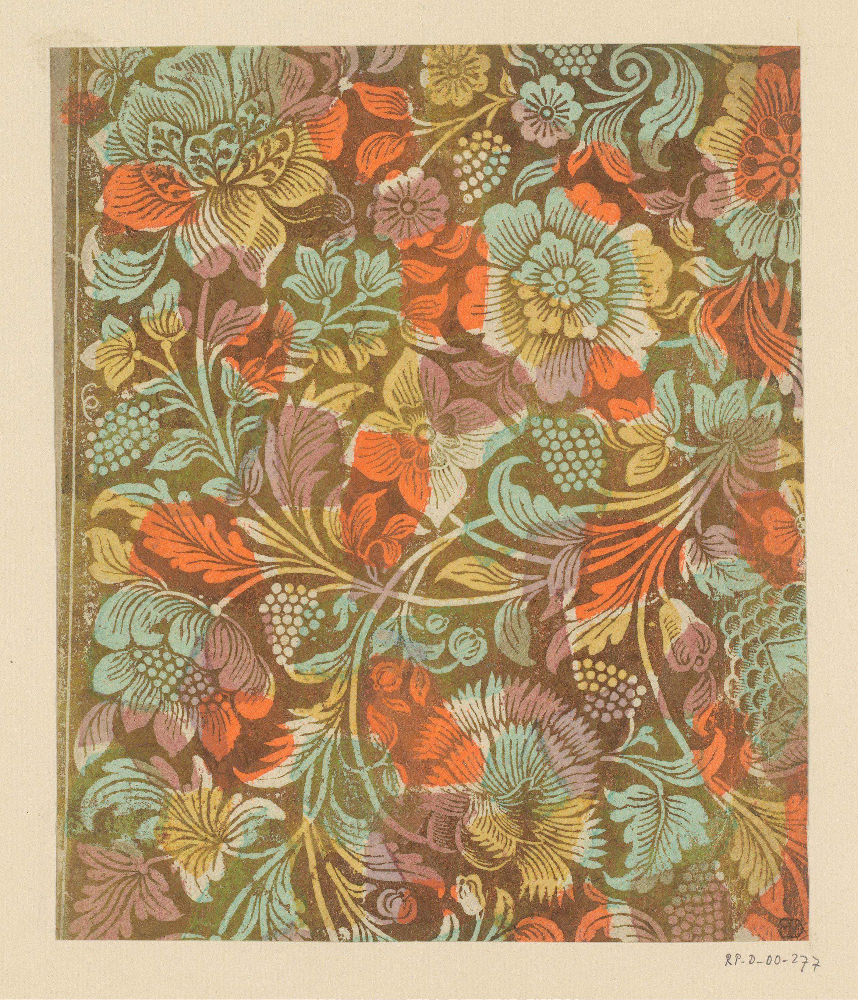 Blad met bloemen en druiven