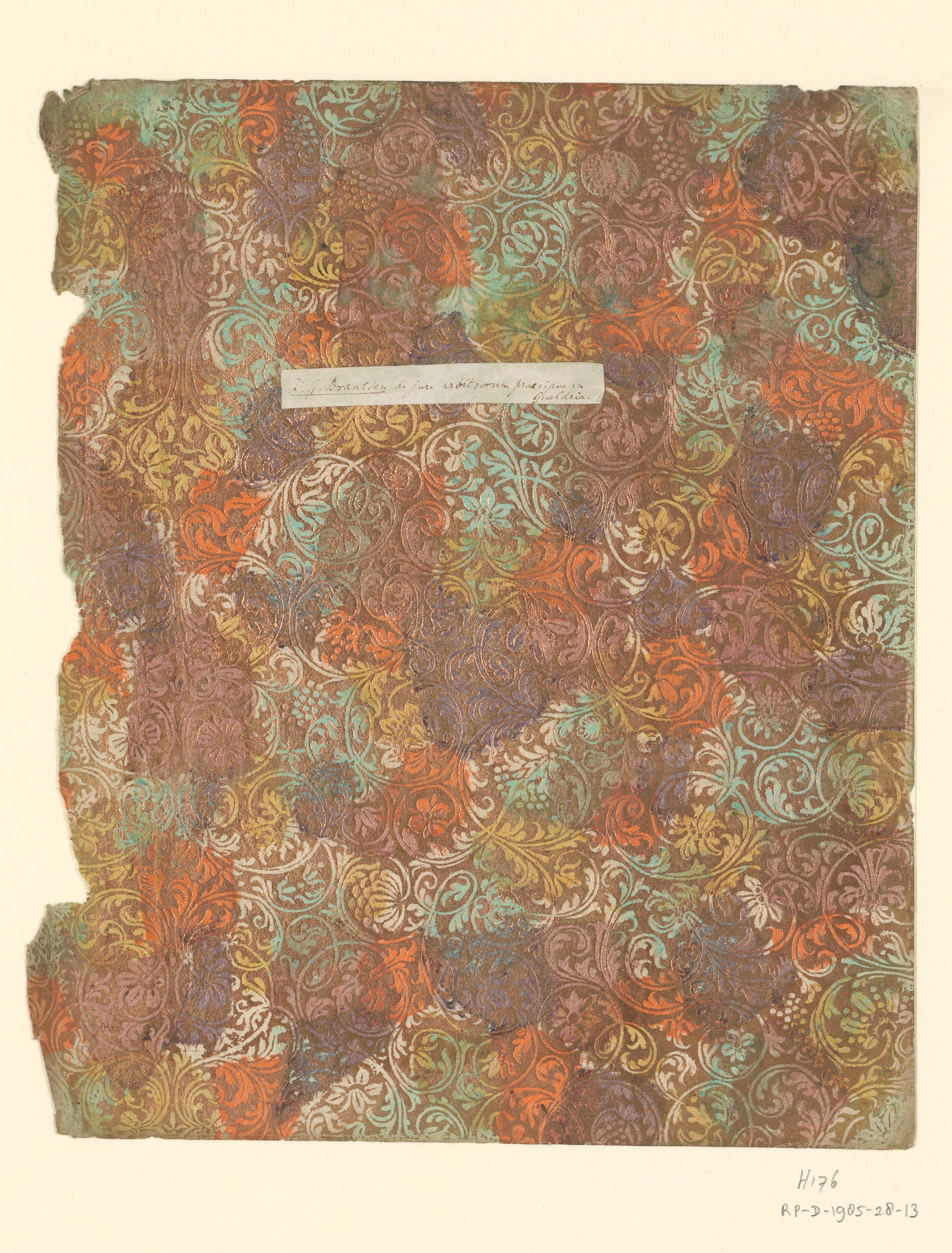 Blad met ranken met bloemen en vruchten