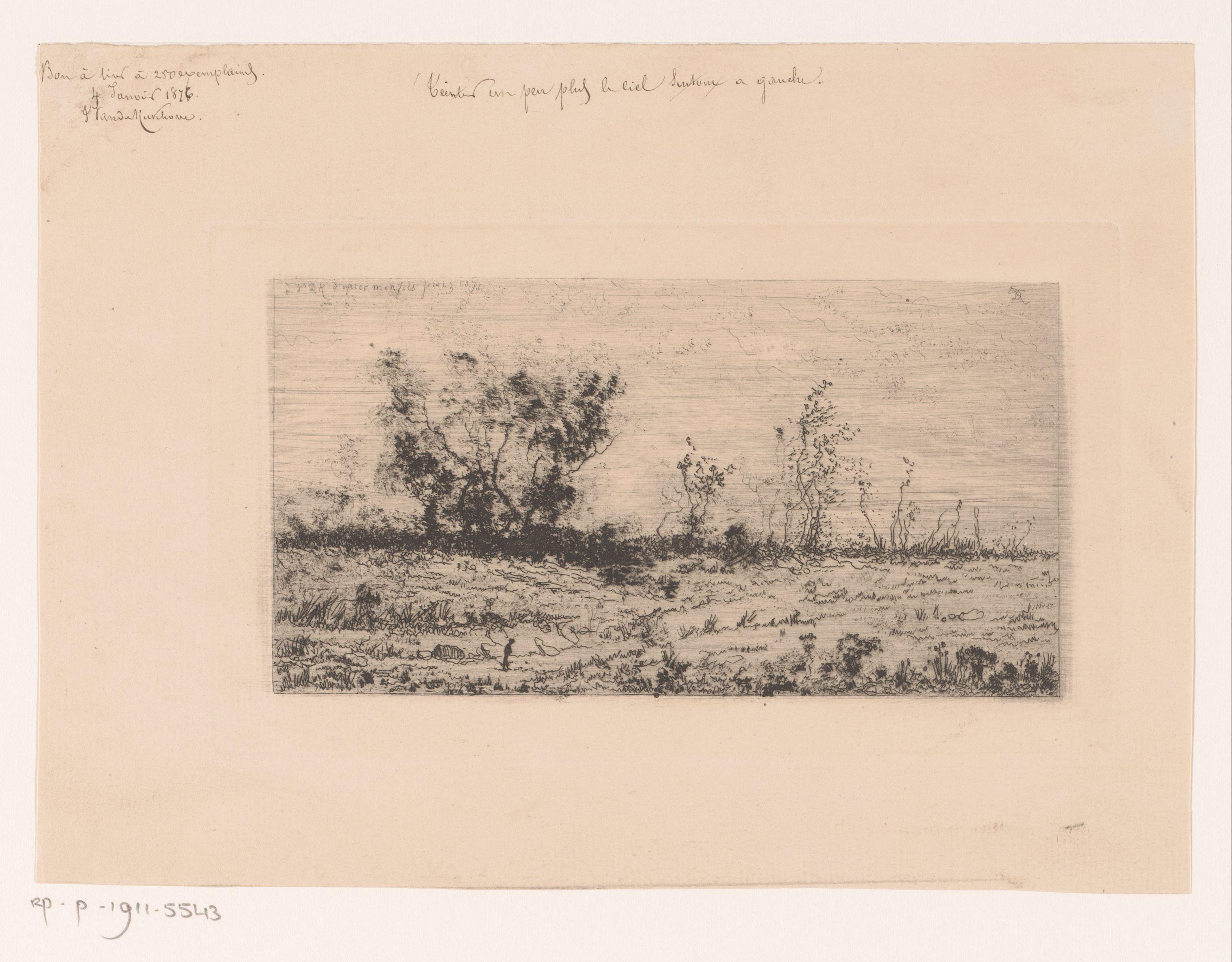 Landschap met een wandelaar en enkele bomen