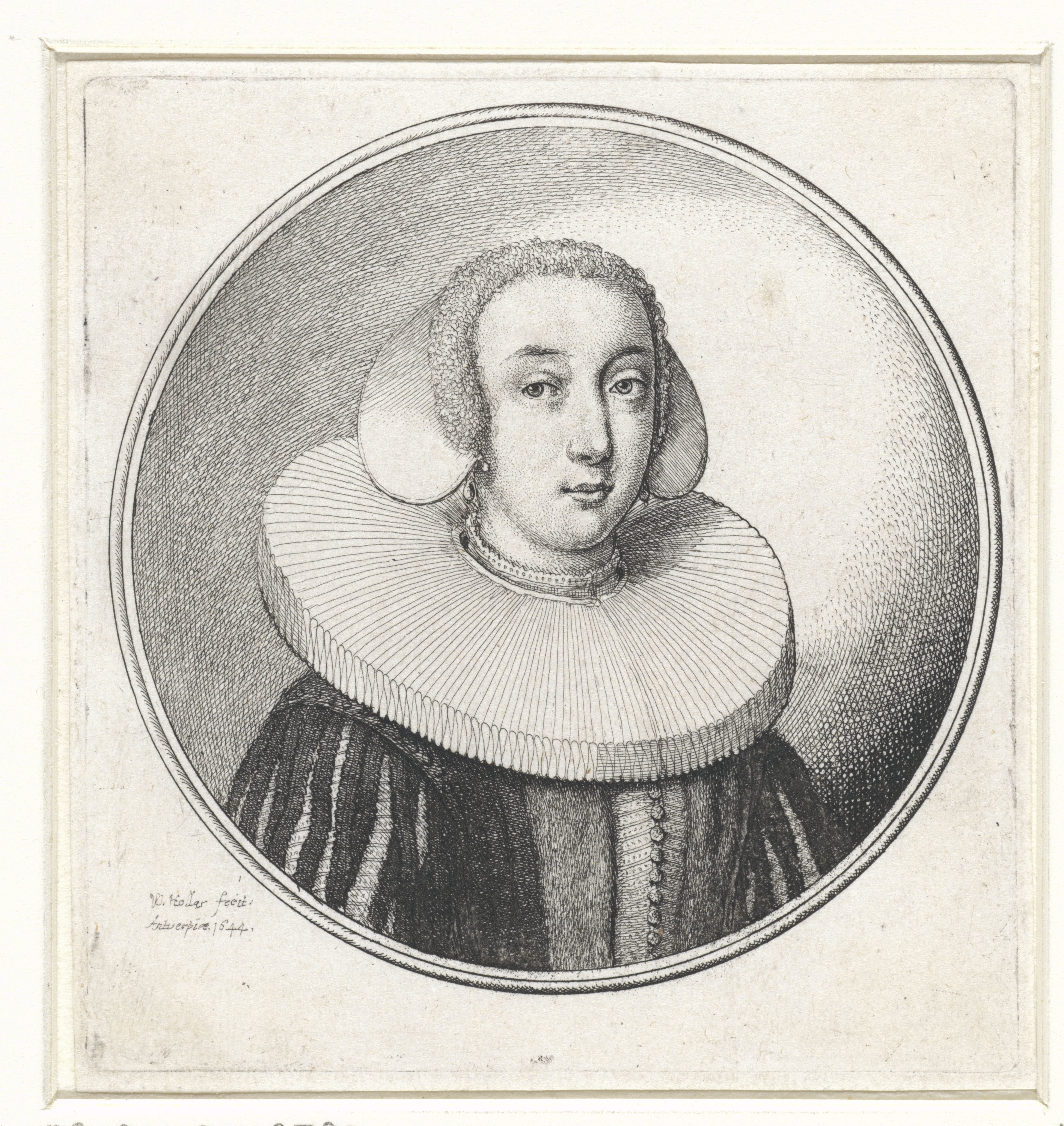 Vrouw met plooikraag