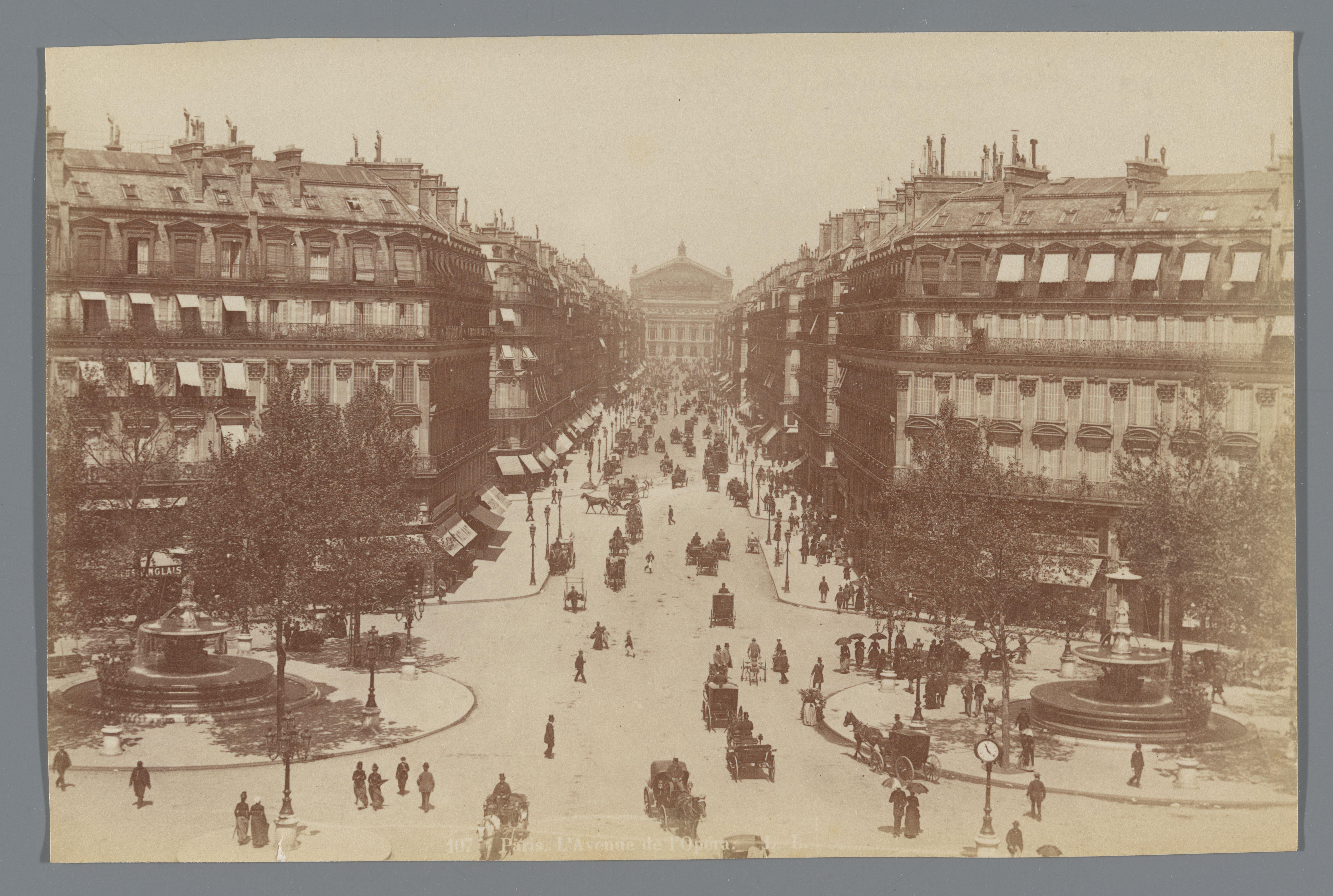 Gezicht op de Avenue de l'Opéra, Parijs