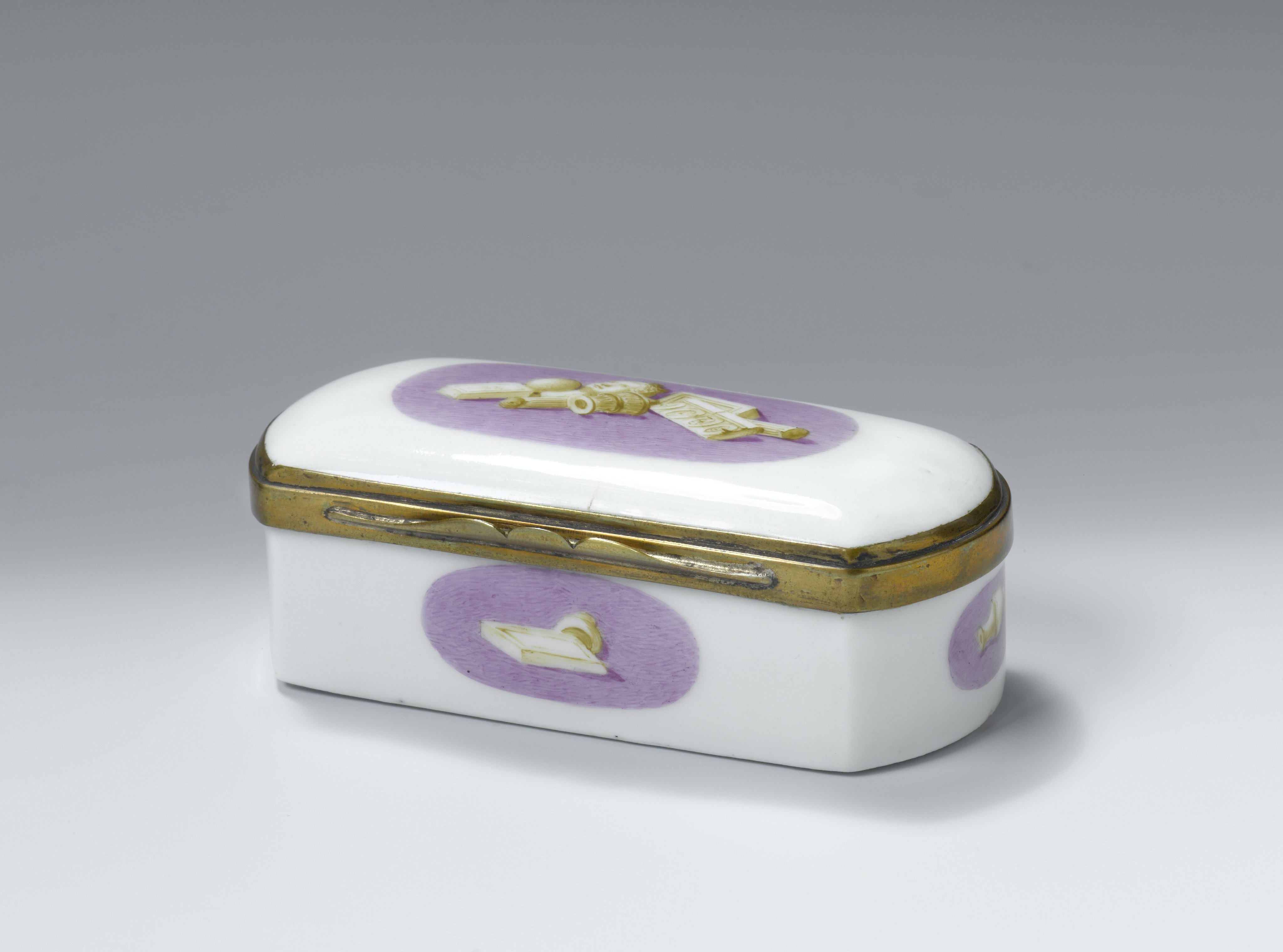 Snuffbox