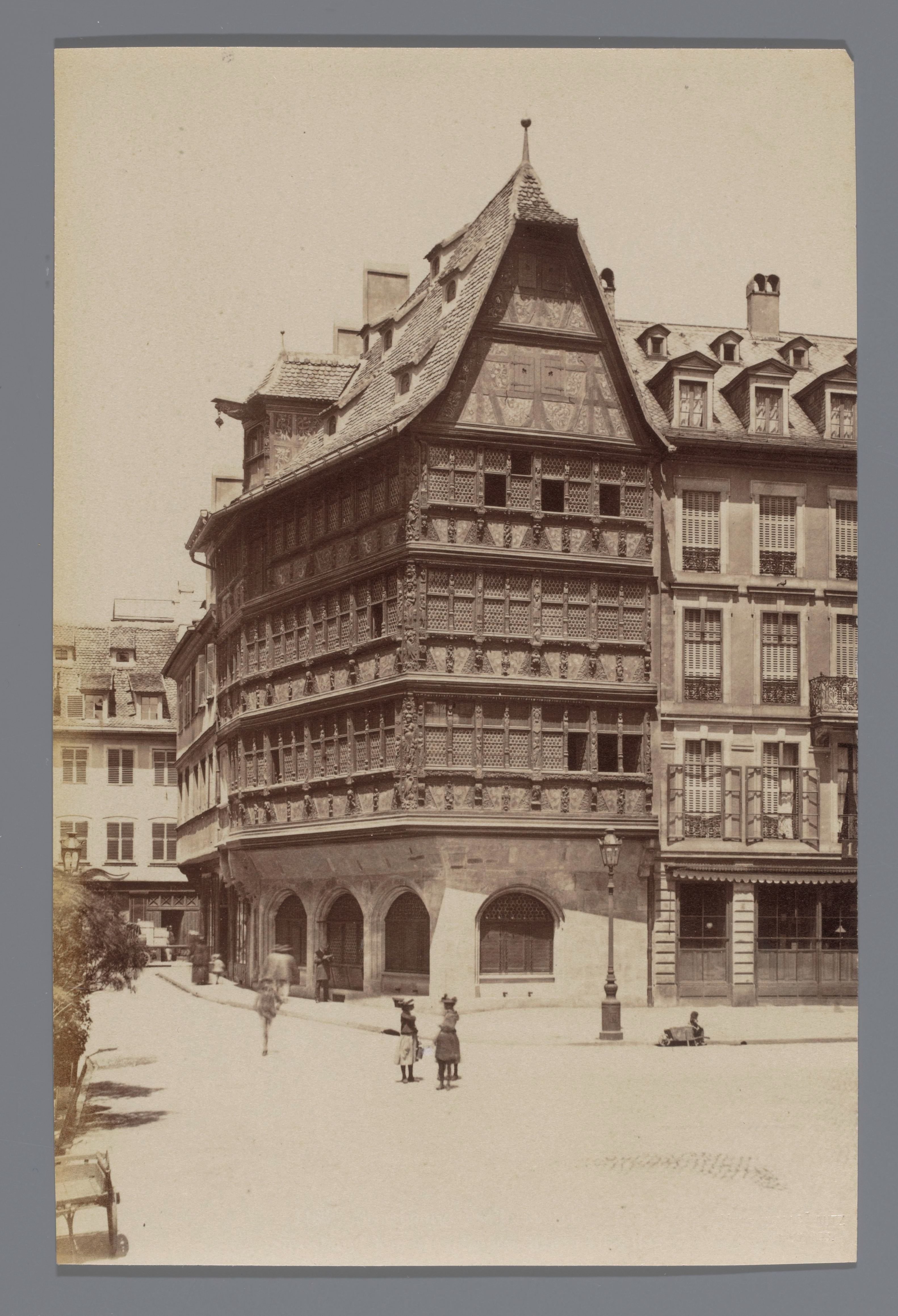 Gezicht op een huis te Straatsburg