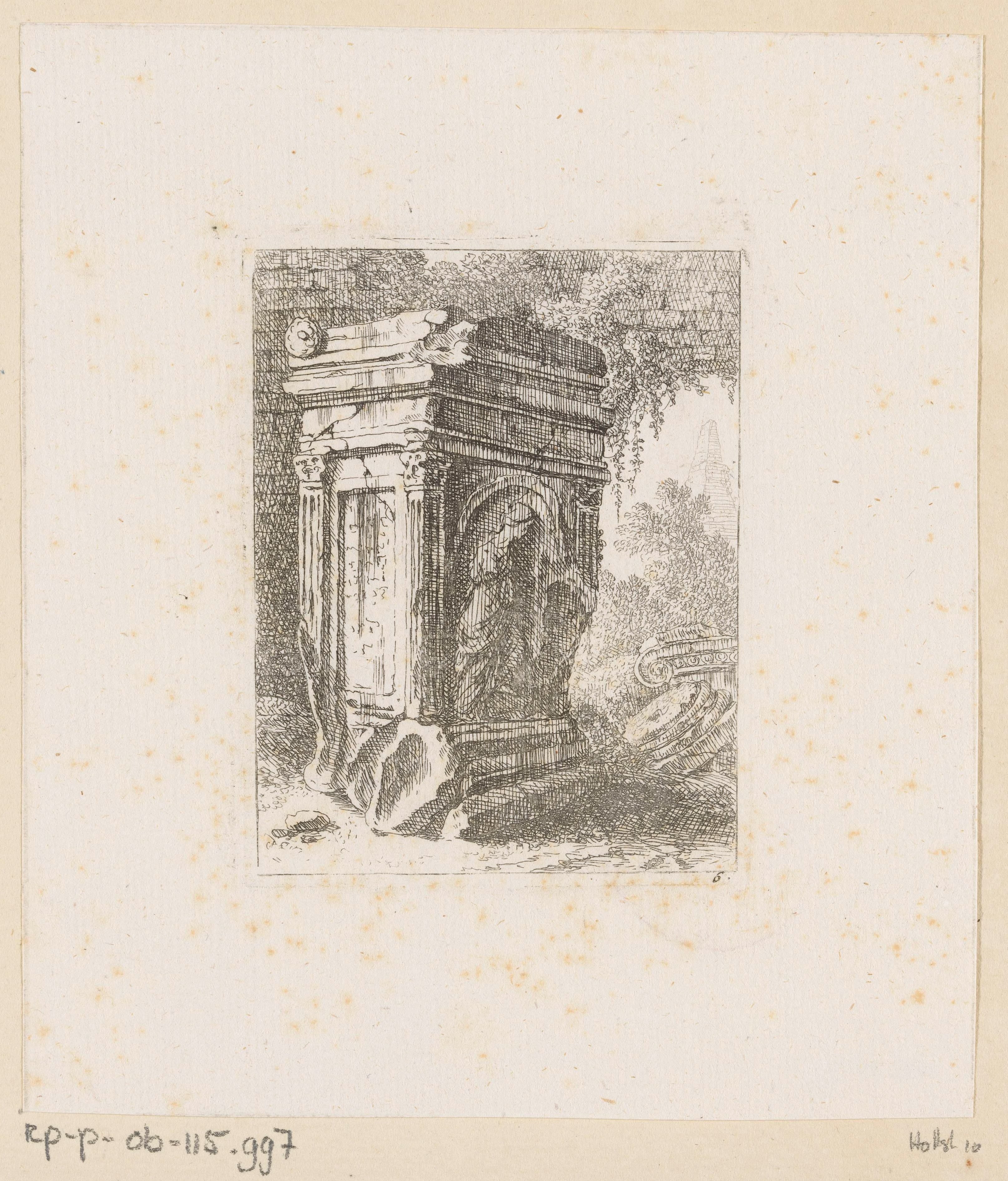 Vervallen monument met vrouwenfiguur