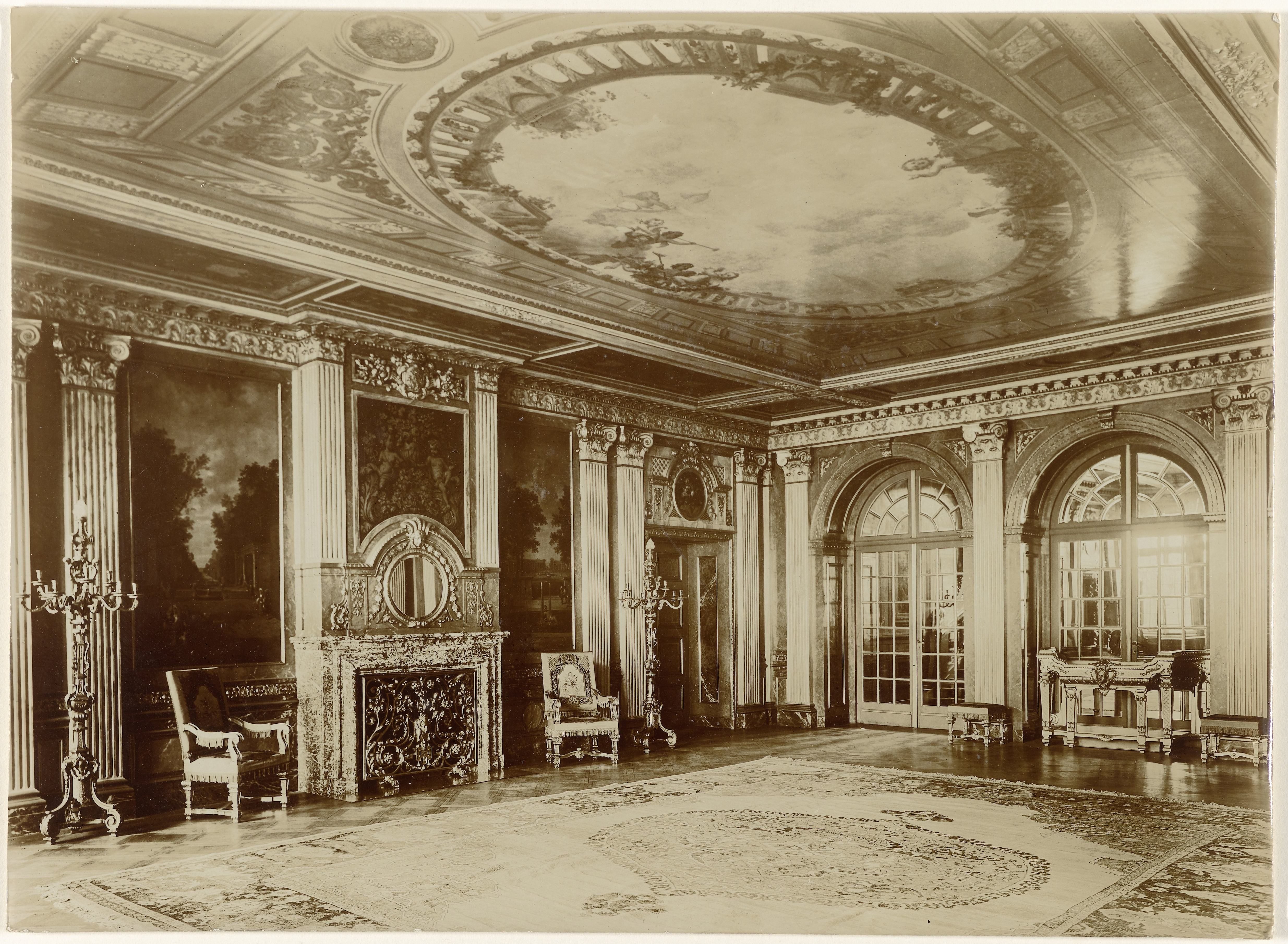 Vestibule in Paleis Het Loo