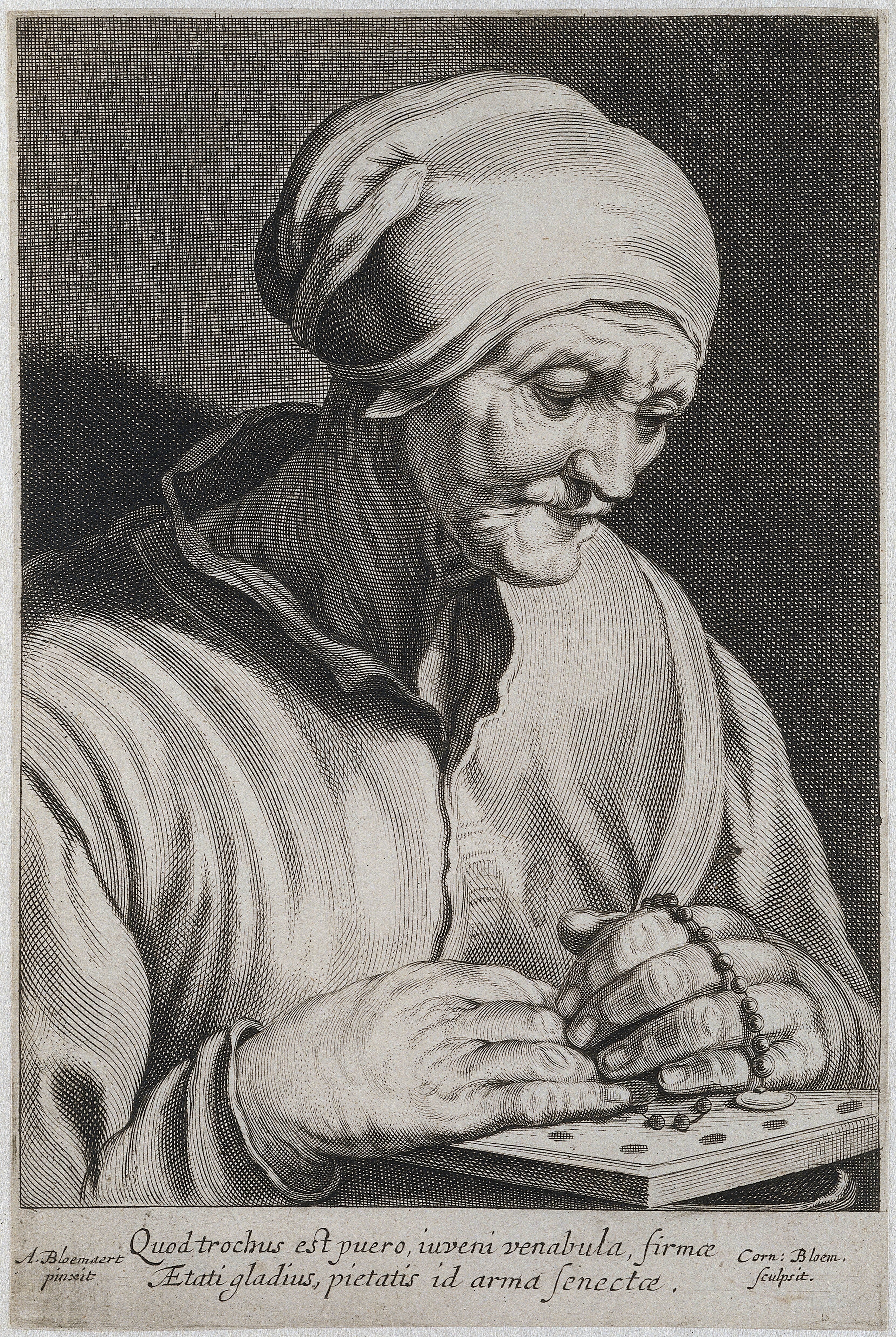 Oude vrouw met rozenkrans