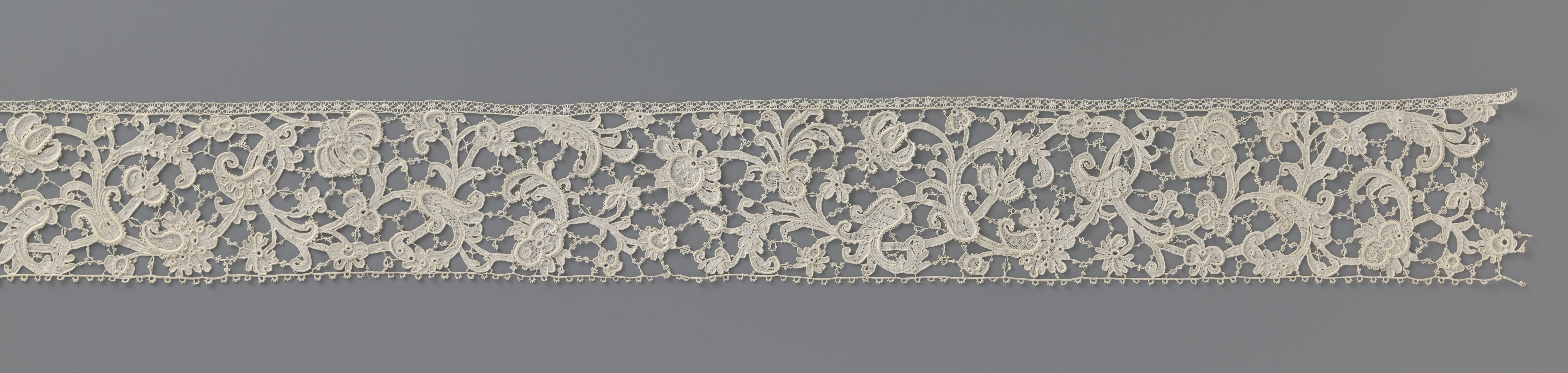 Border with Foliage Scrolls