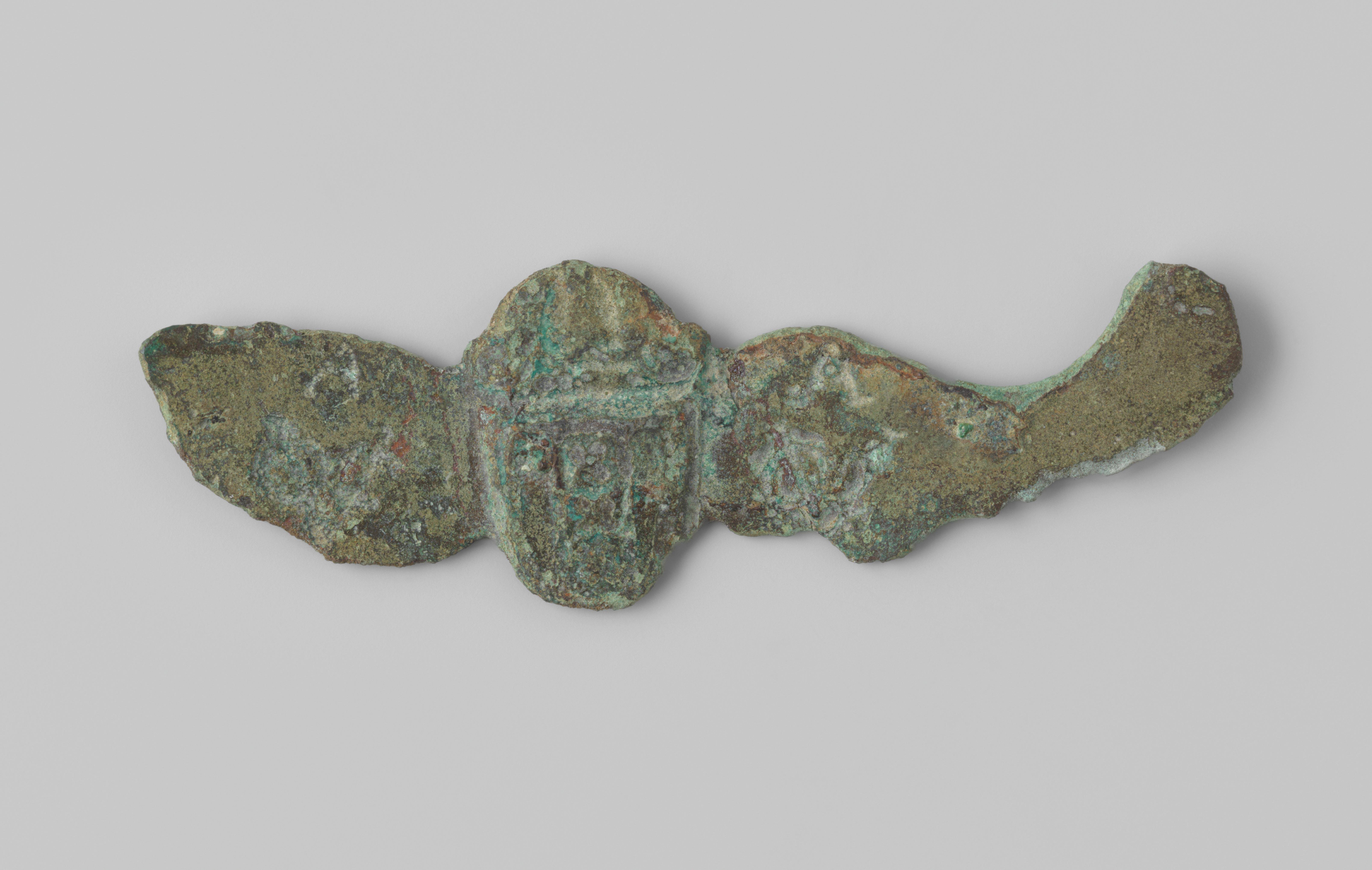 Fragment schroefplaat van een musket uit het wrak van de Oost-Indiëvaarder Hollandia