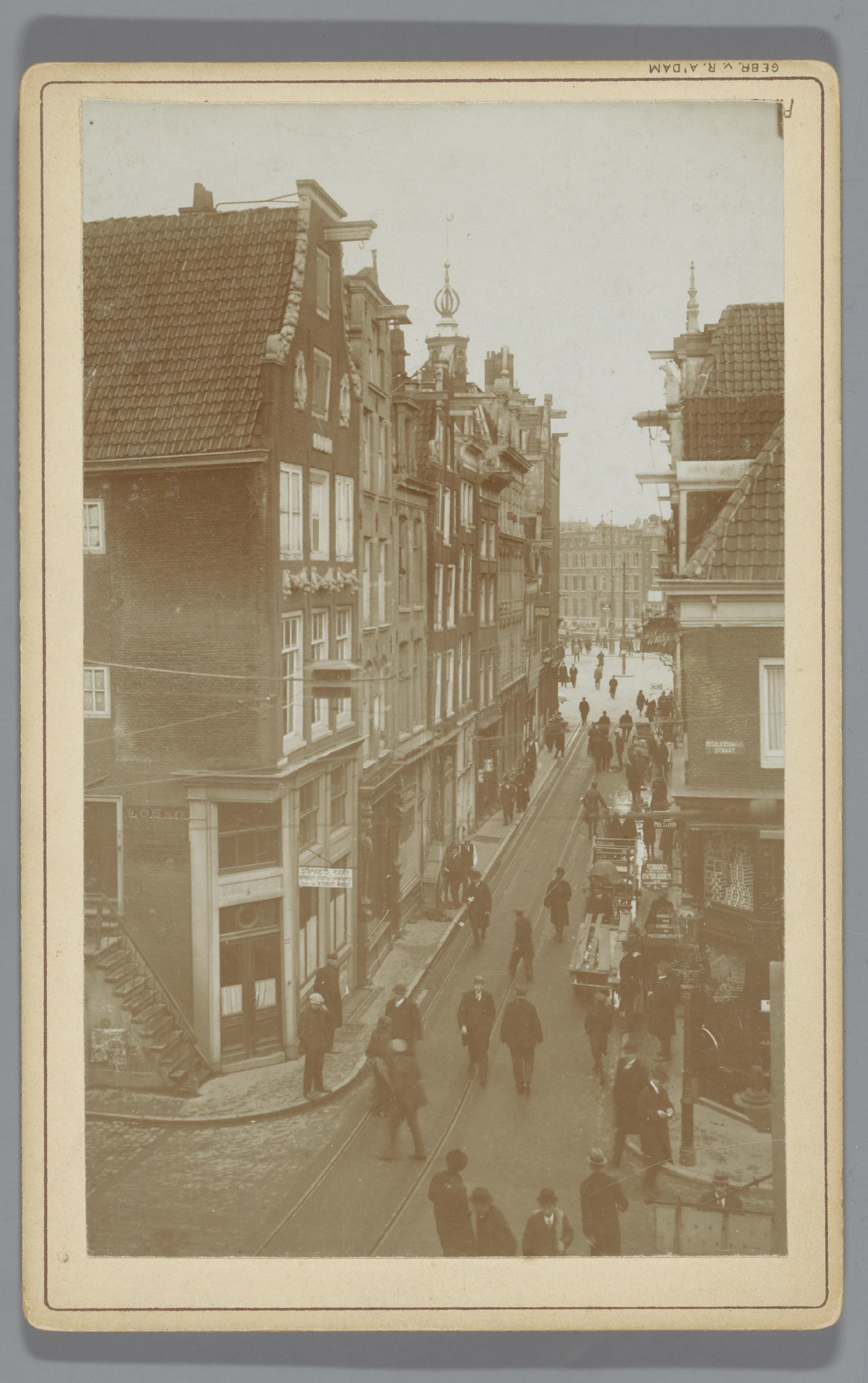 Vijzelstraat te Amsterdam, voor de verbreding