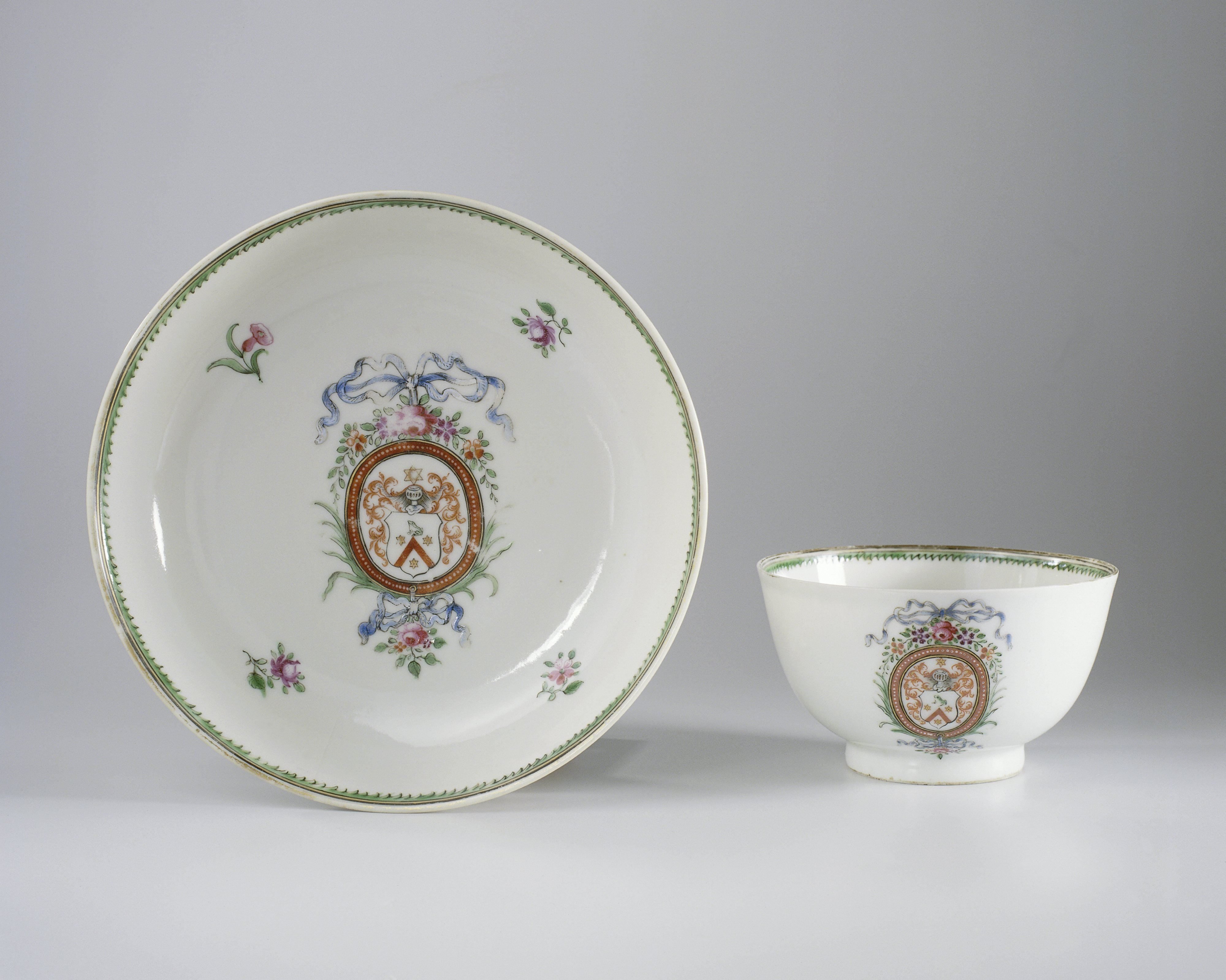 Cup and saucer with the arms of the Kikkert family