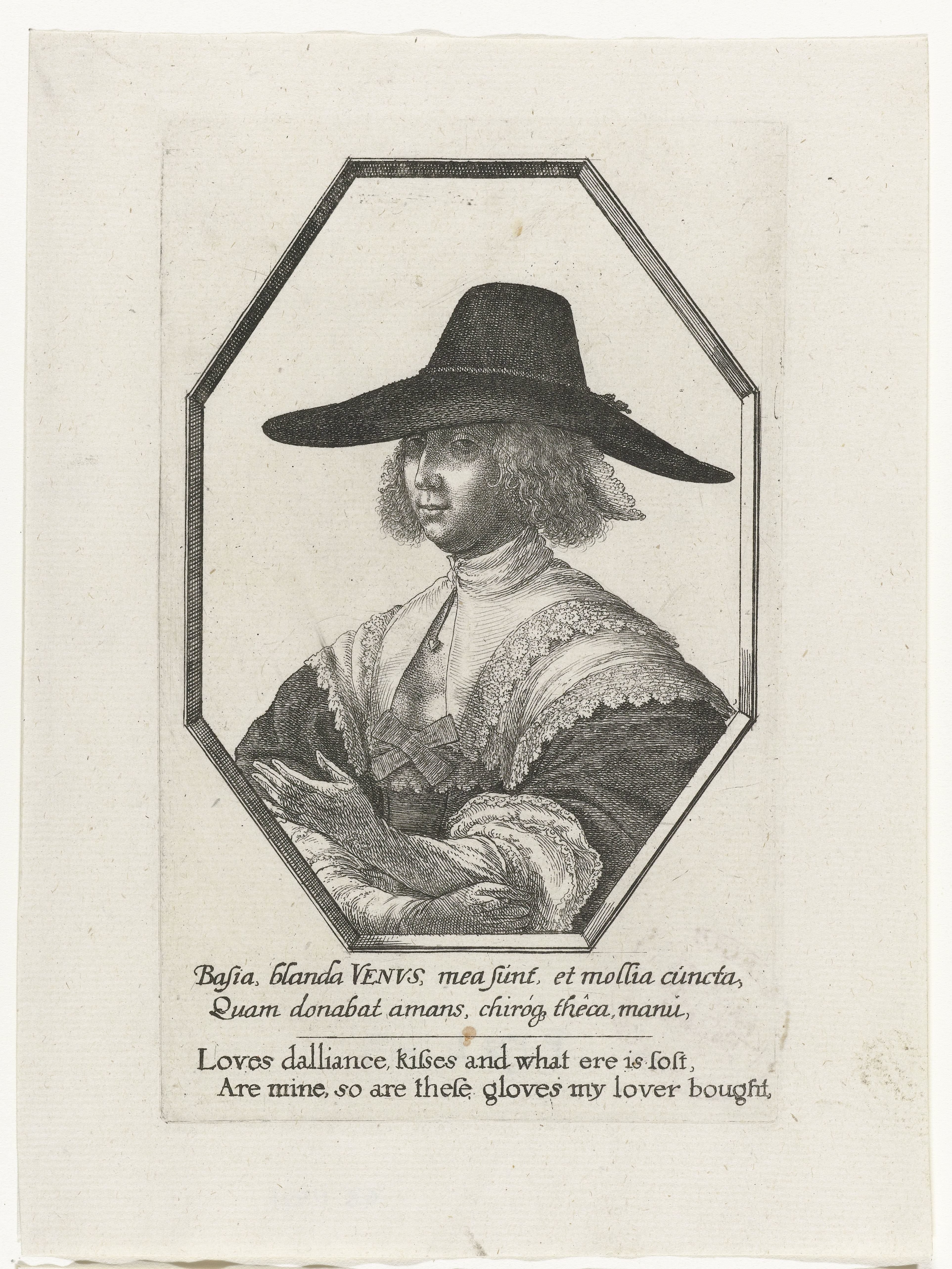 Portret van vrouw met grote donkere hoed en lange handschoenen