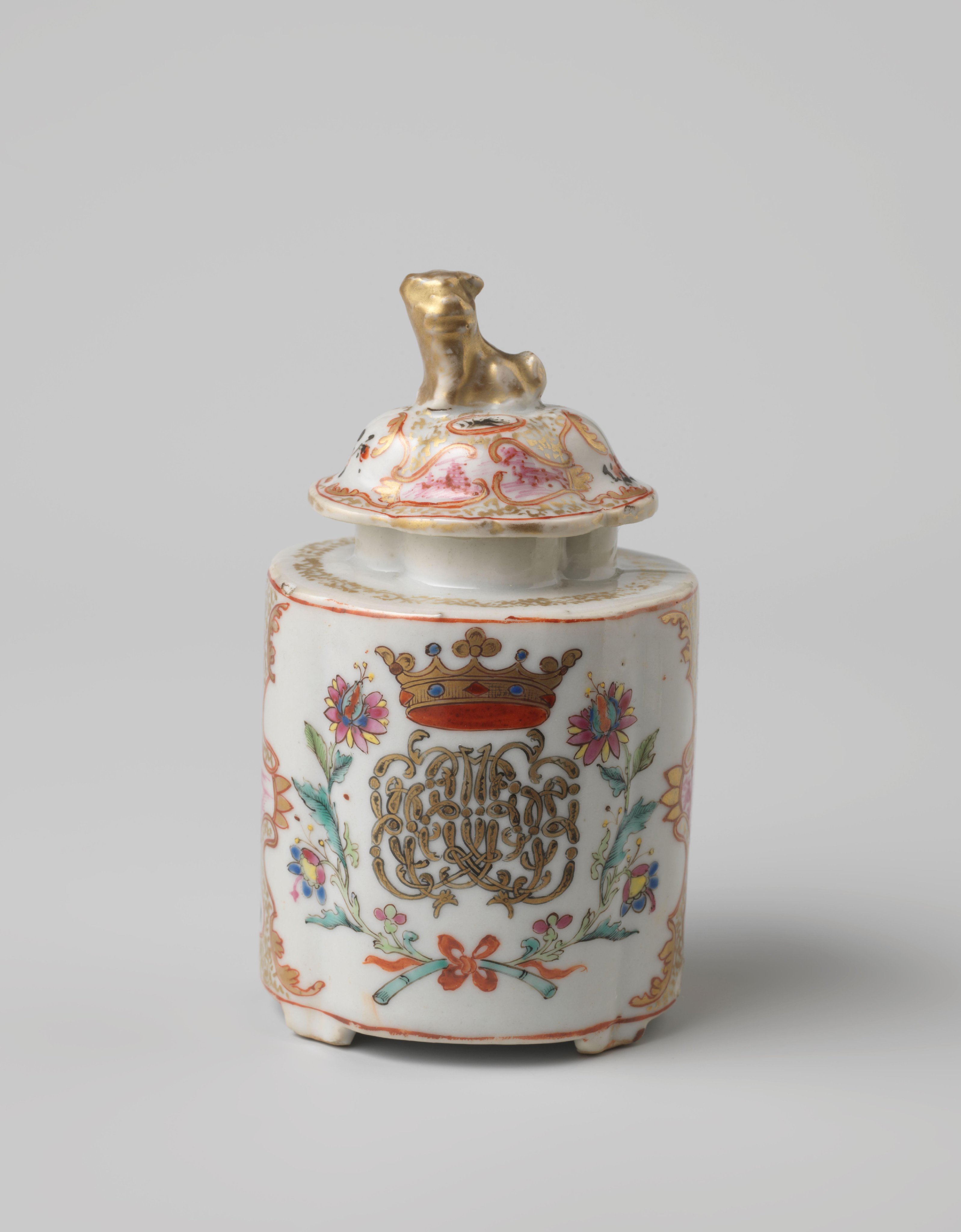 Tea caddy with a crowned, illegible monogram surrounded by two flower sprays