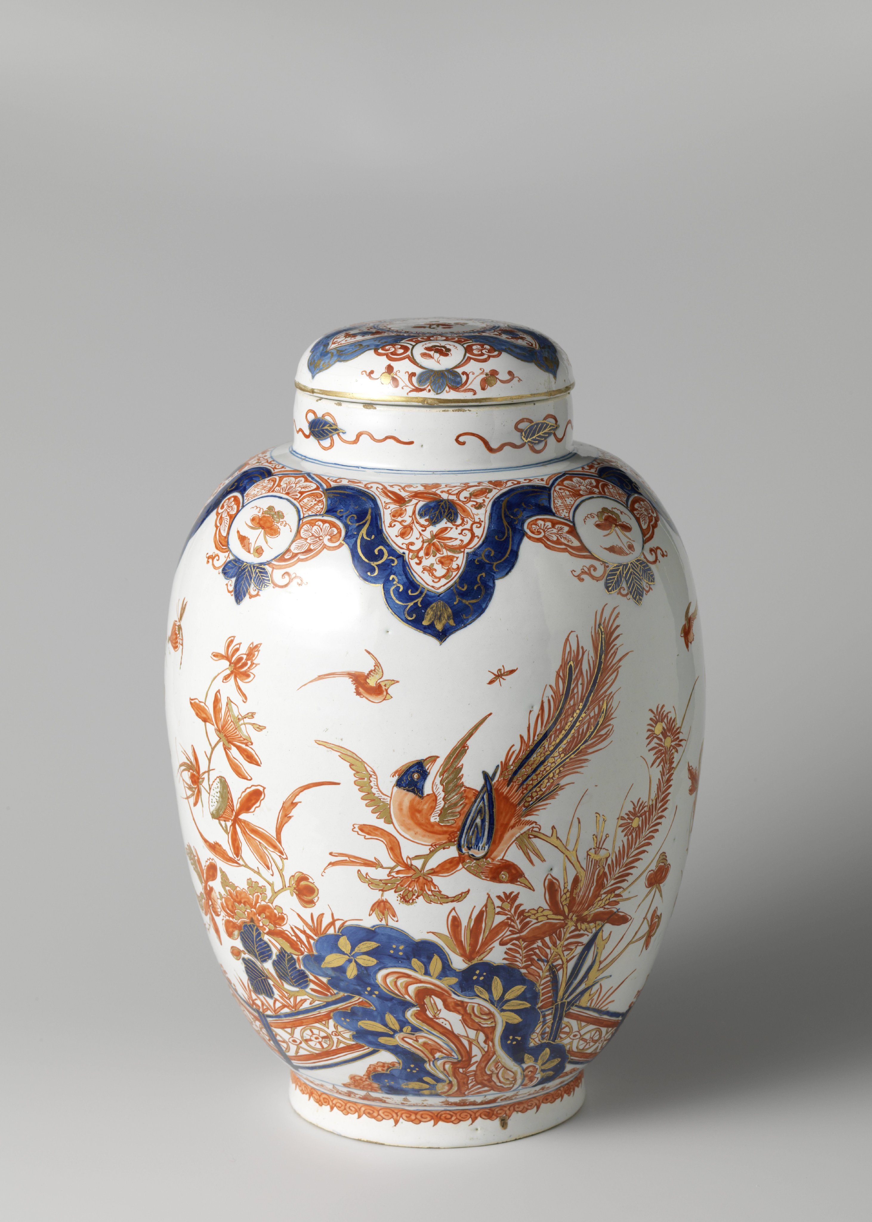 Lidded jar