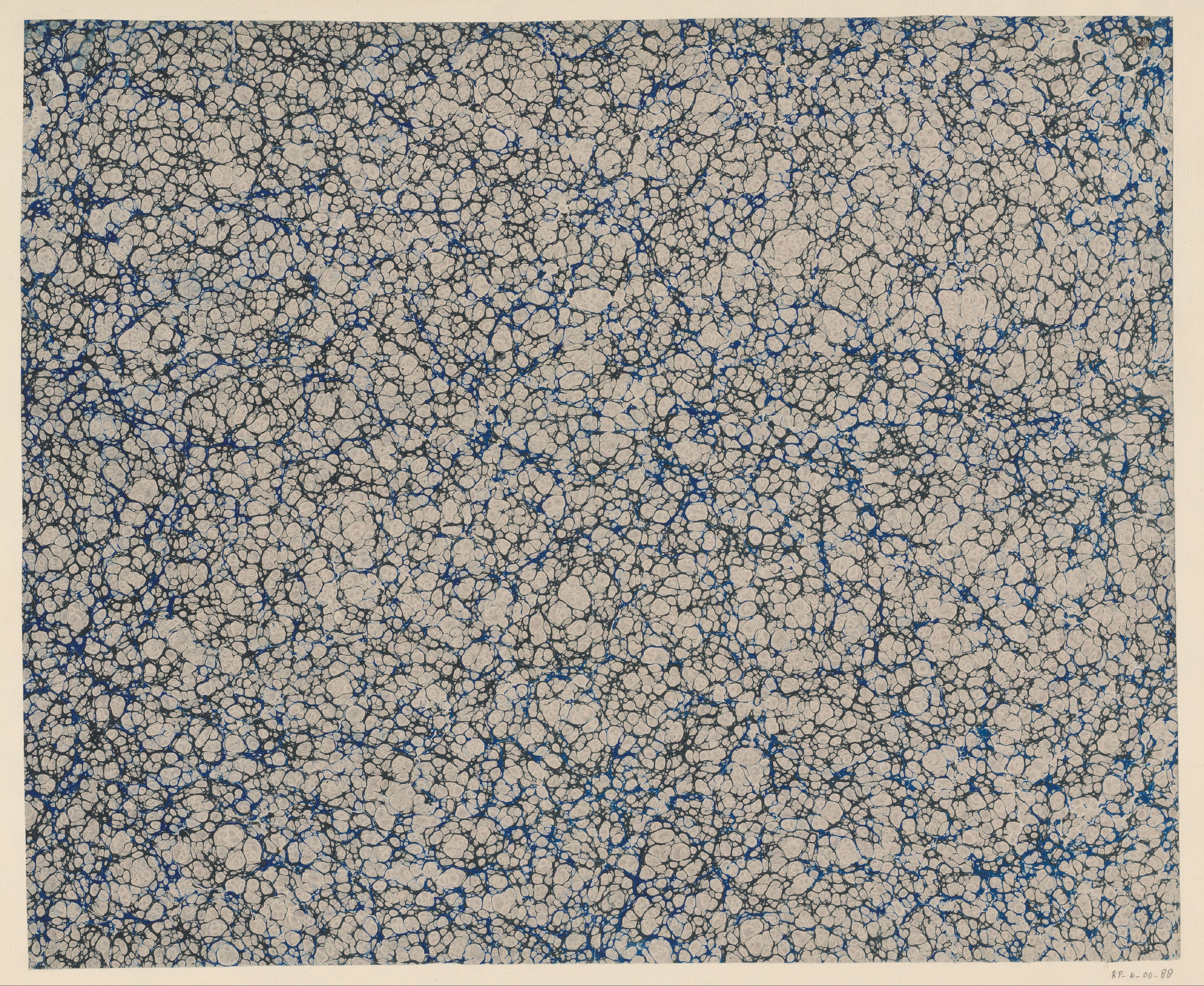 Ringkiezelmarmer in grijs, blauw en zwart