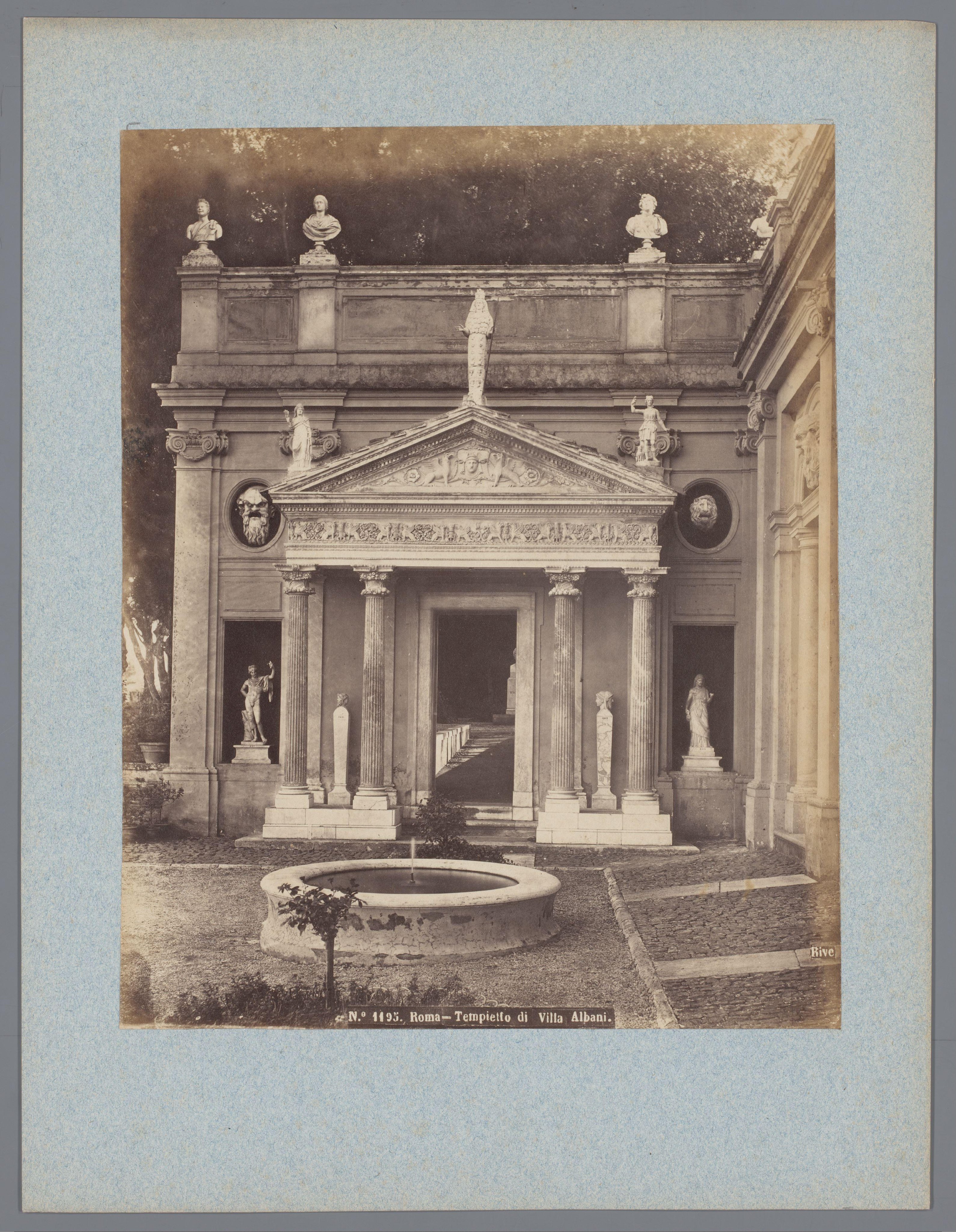 Tempel bij de Villa Albani te Rome
