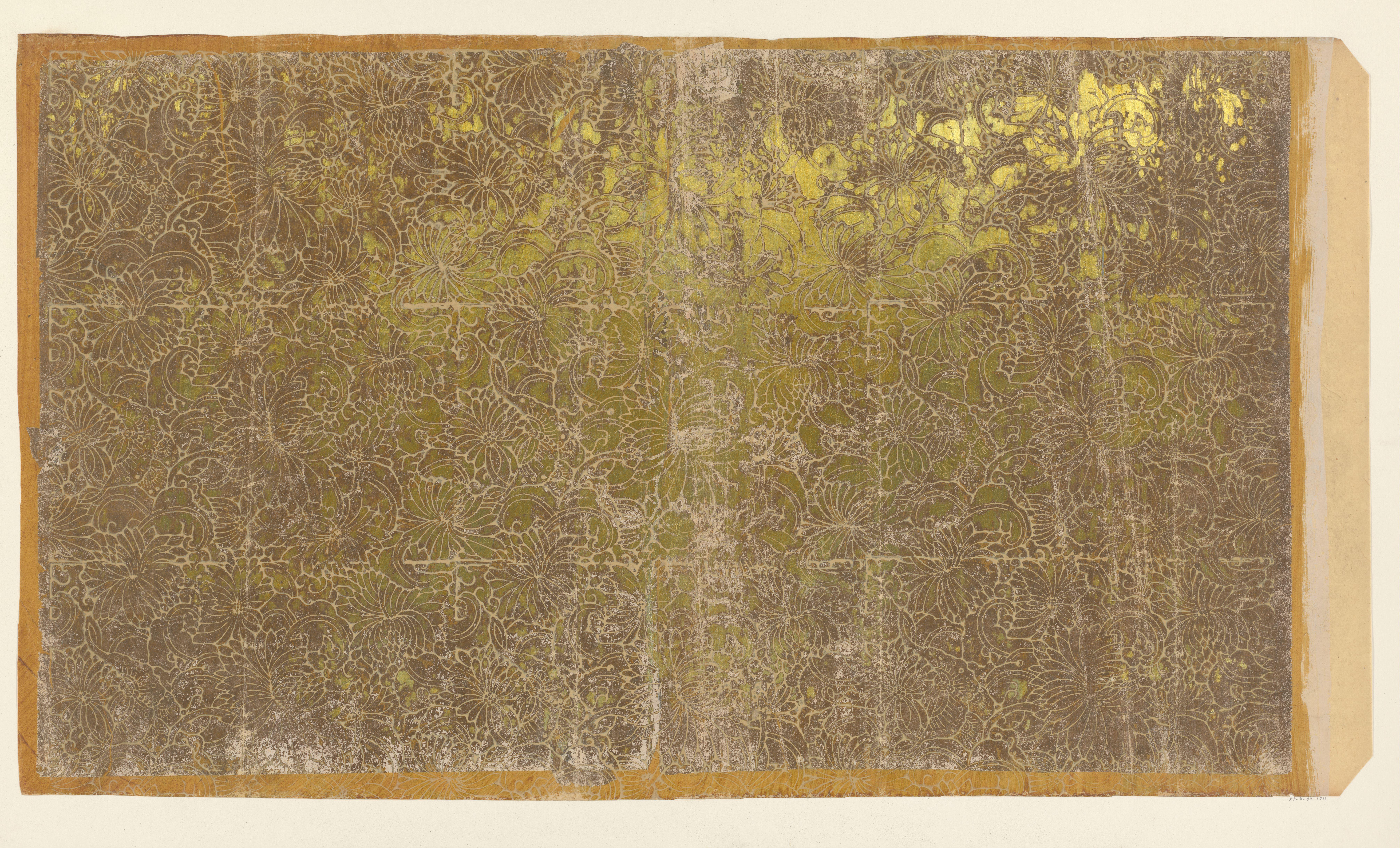 Blad met aaneengesloten bladvullend patroon van chrysanten (één van tien identieke bladen)