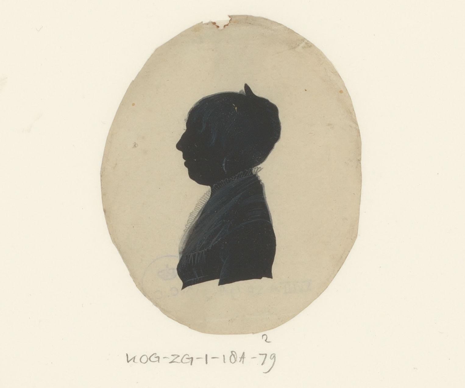 Silhouetportret van een onbekende vrouw met opstaande kraag