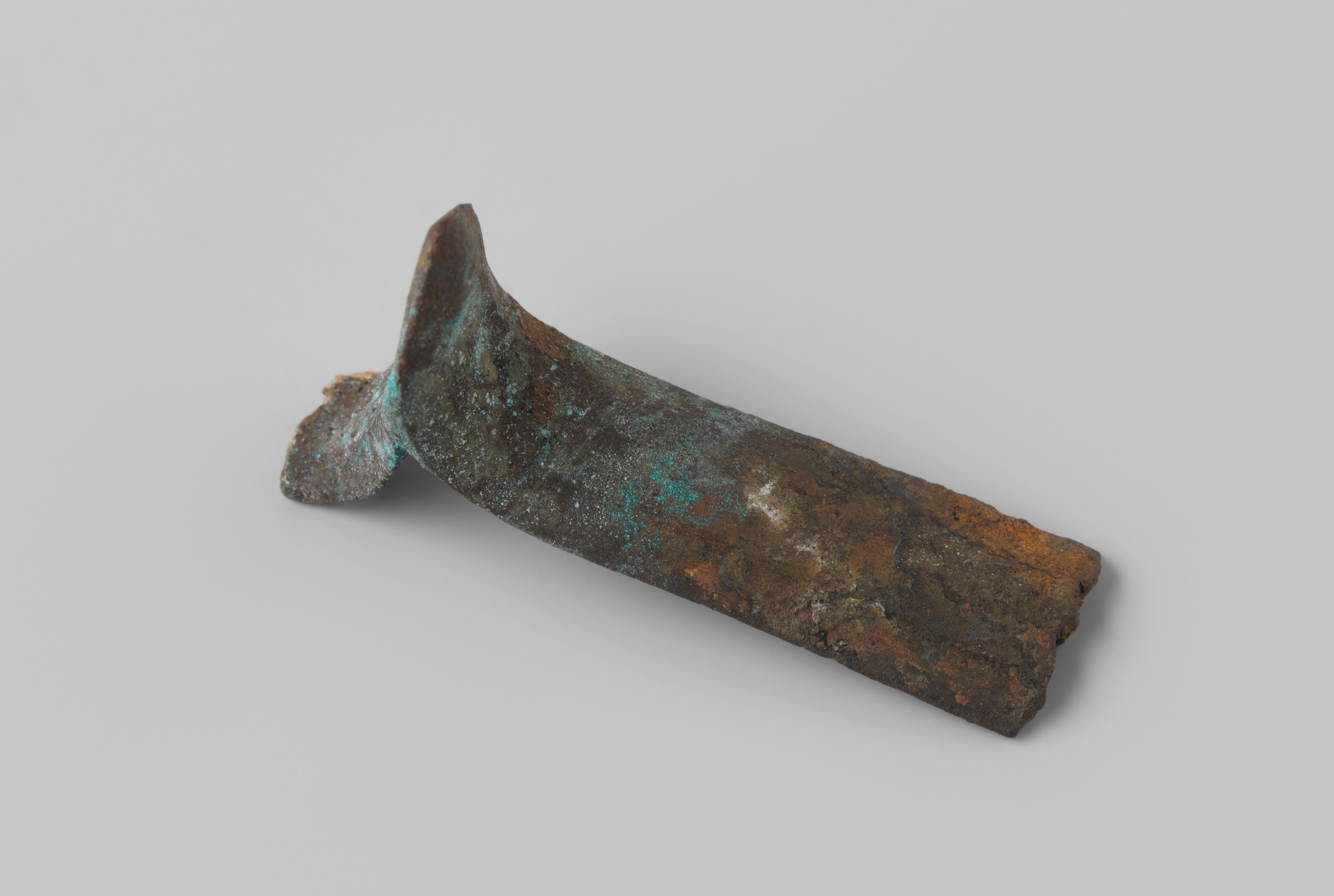 Fragment trekkerbeugel van een handwapen uit het wrak van de Oost-Indiëvaarder Hollandia