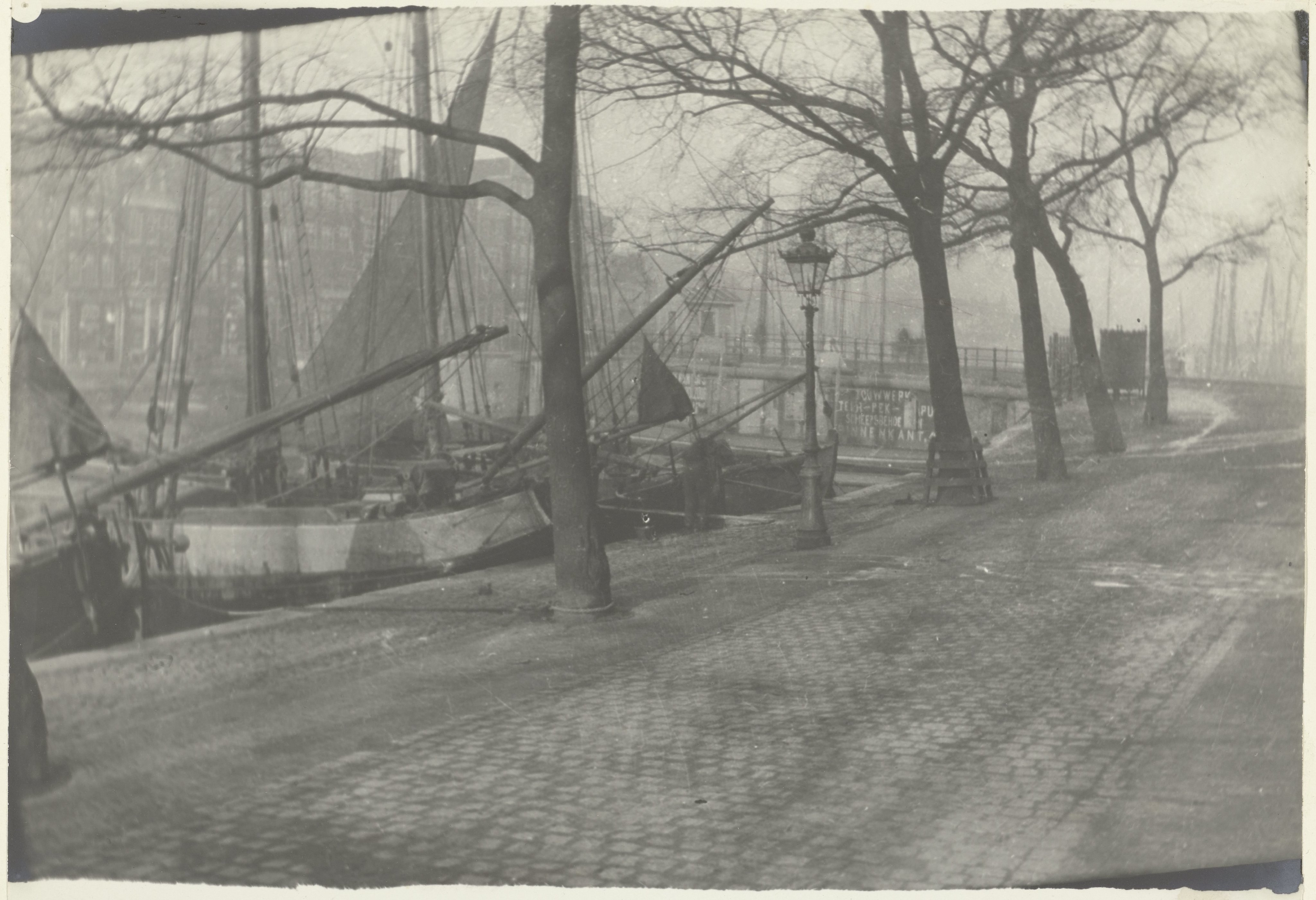 Binnenkant Looking Towards Prins Hendrikkade in Amsterdam