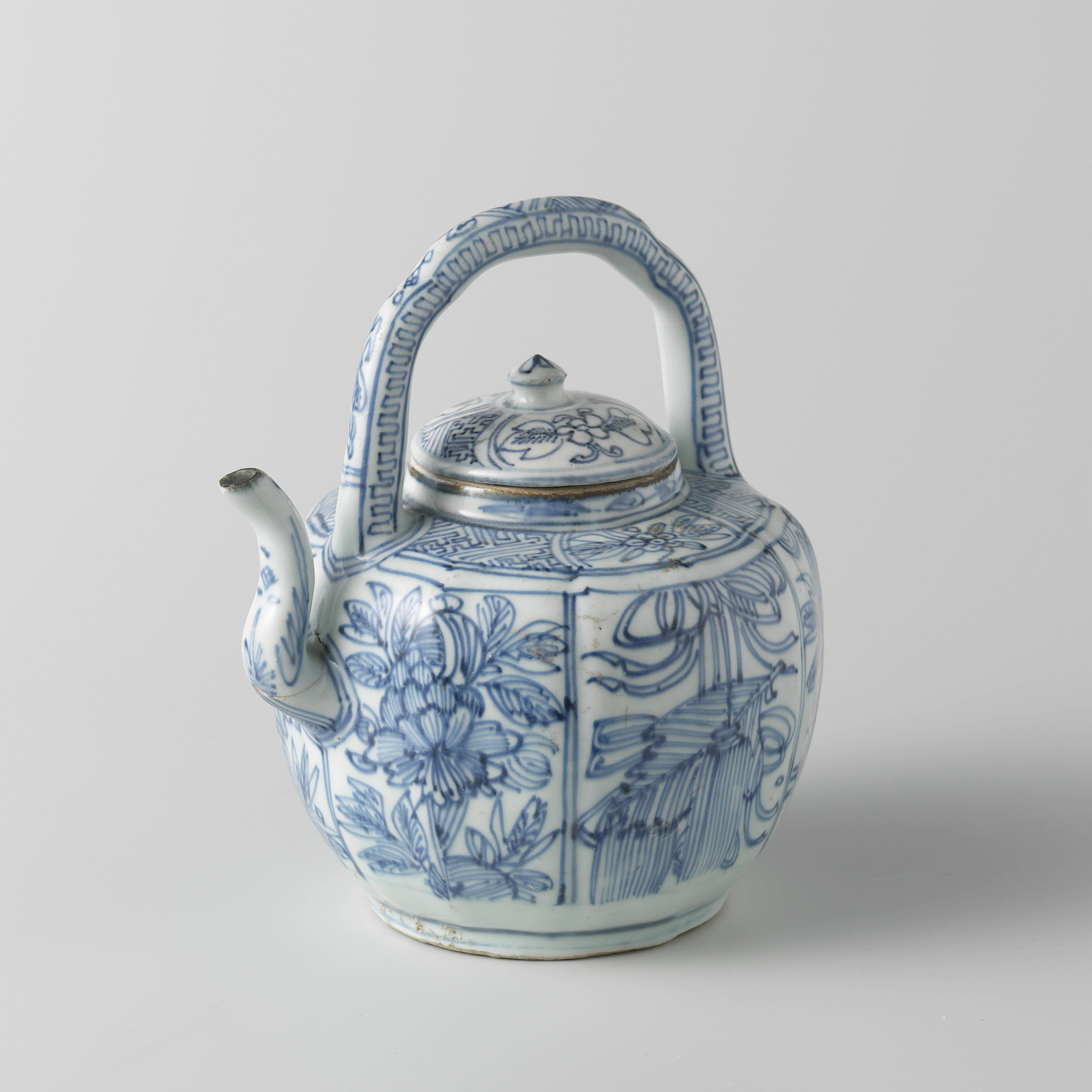 Winepot from the V.O.C.-ship the 'Witte Leeuw'