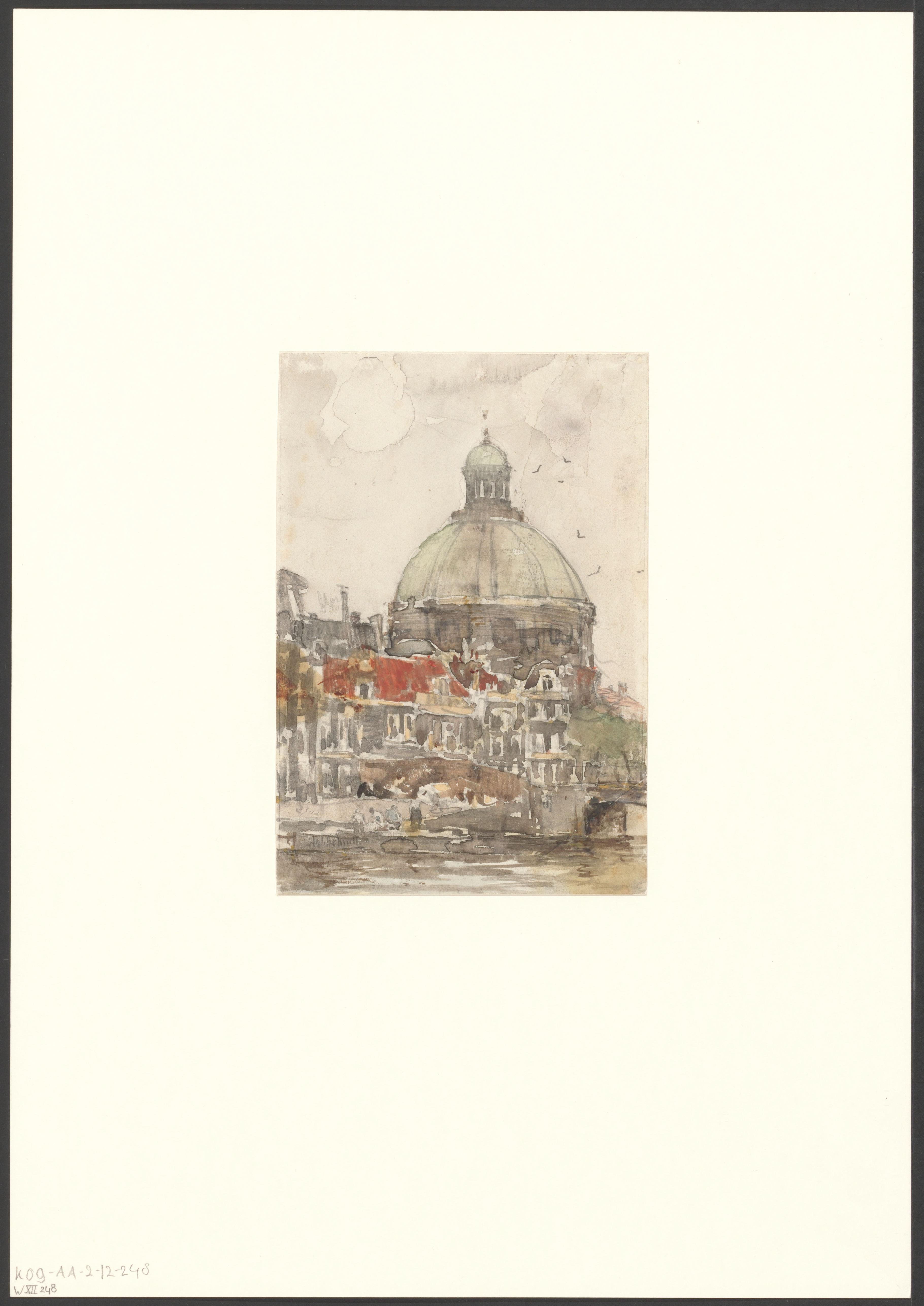 Gezicht op de Ronde Lutherse Kerk vanaf het Singel