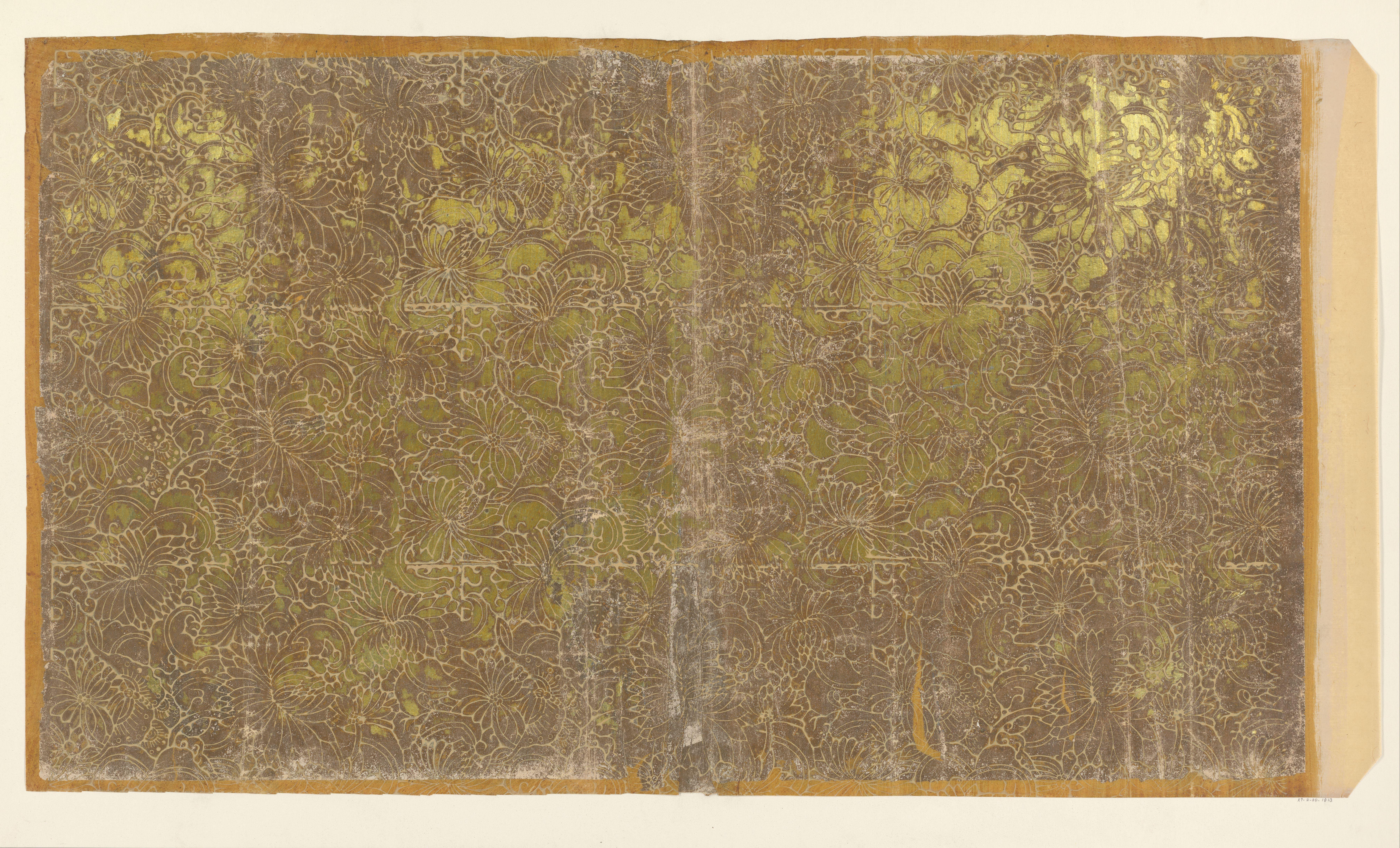 Blad met aaneengesloten bladvullend patroon van chrysanten (één van tien identieke bladen)