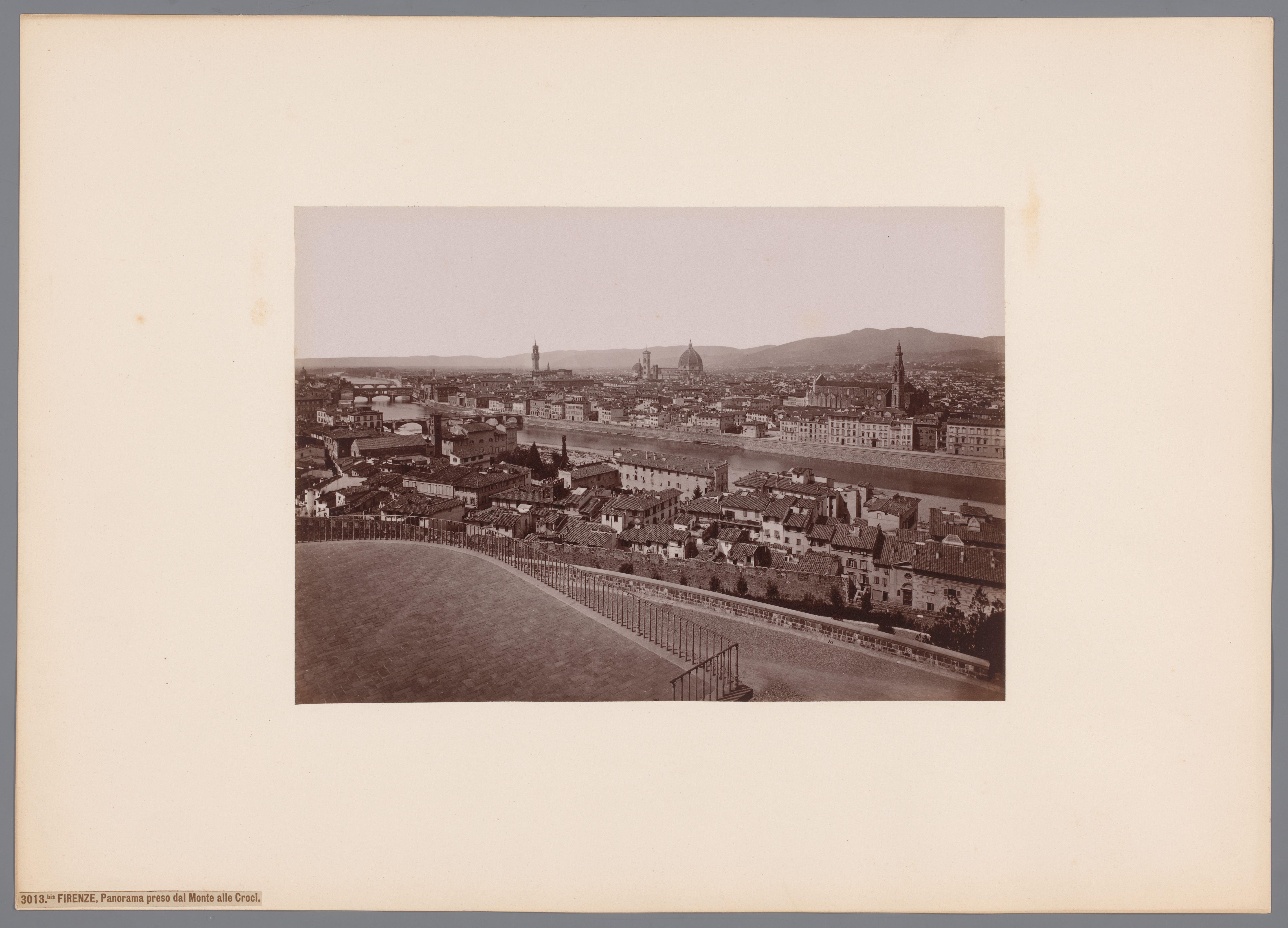 Gezicht op Florence vanaf de Monte alle Croci, Italië