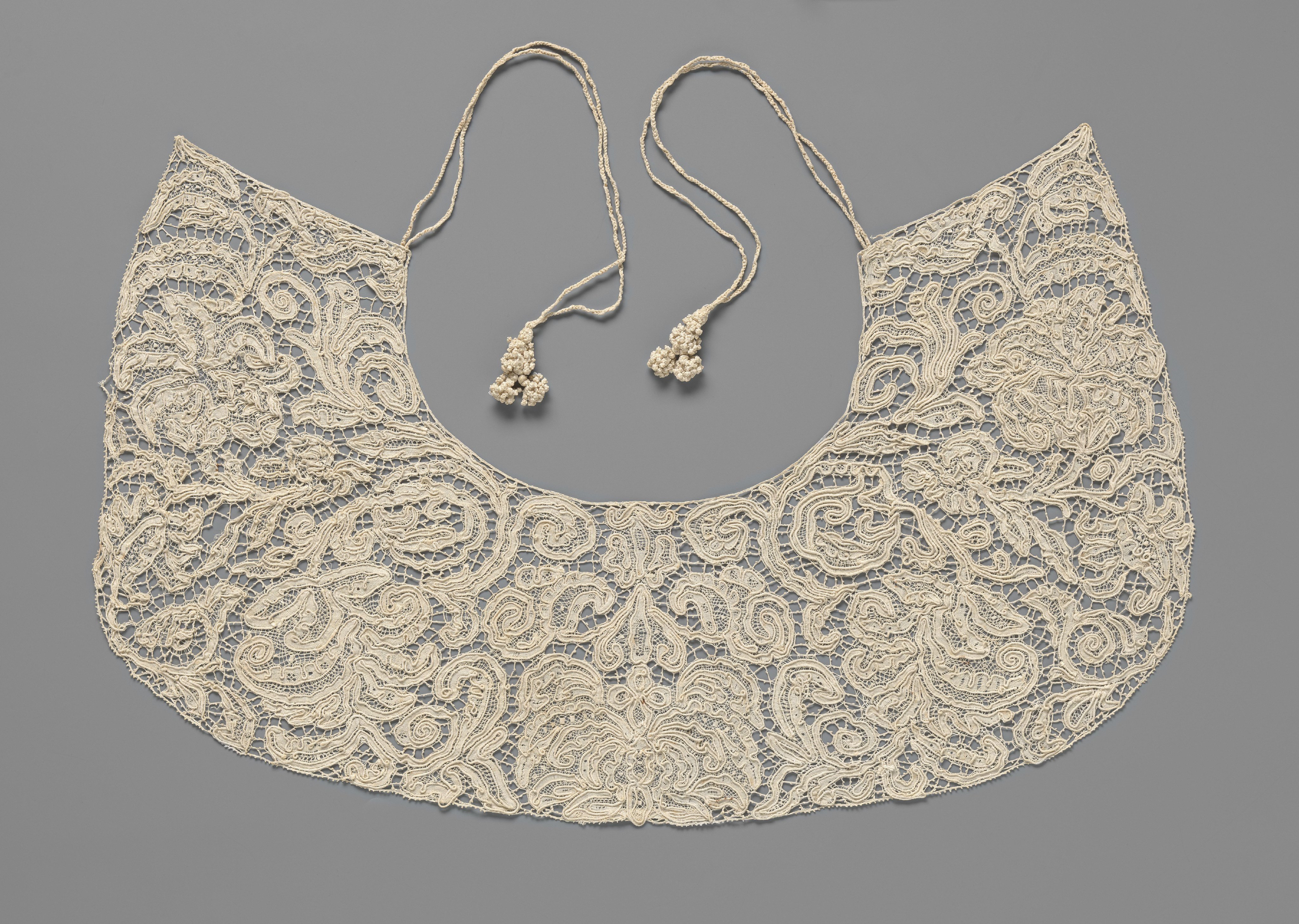 Bobbin Lace Collar with Tassels on Double Cords