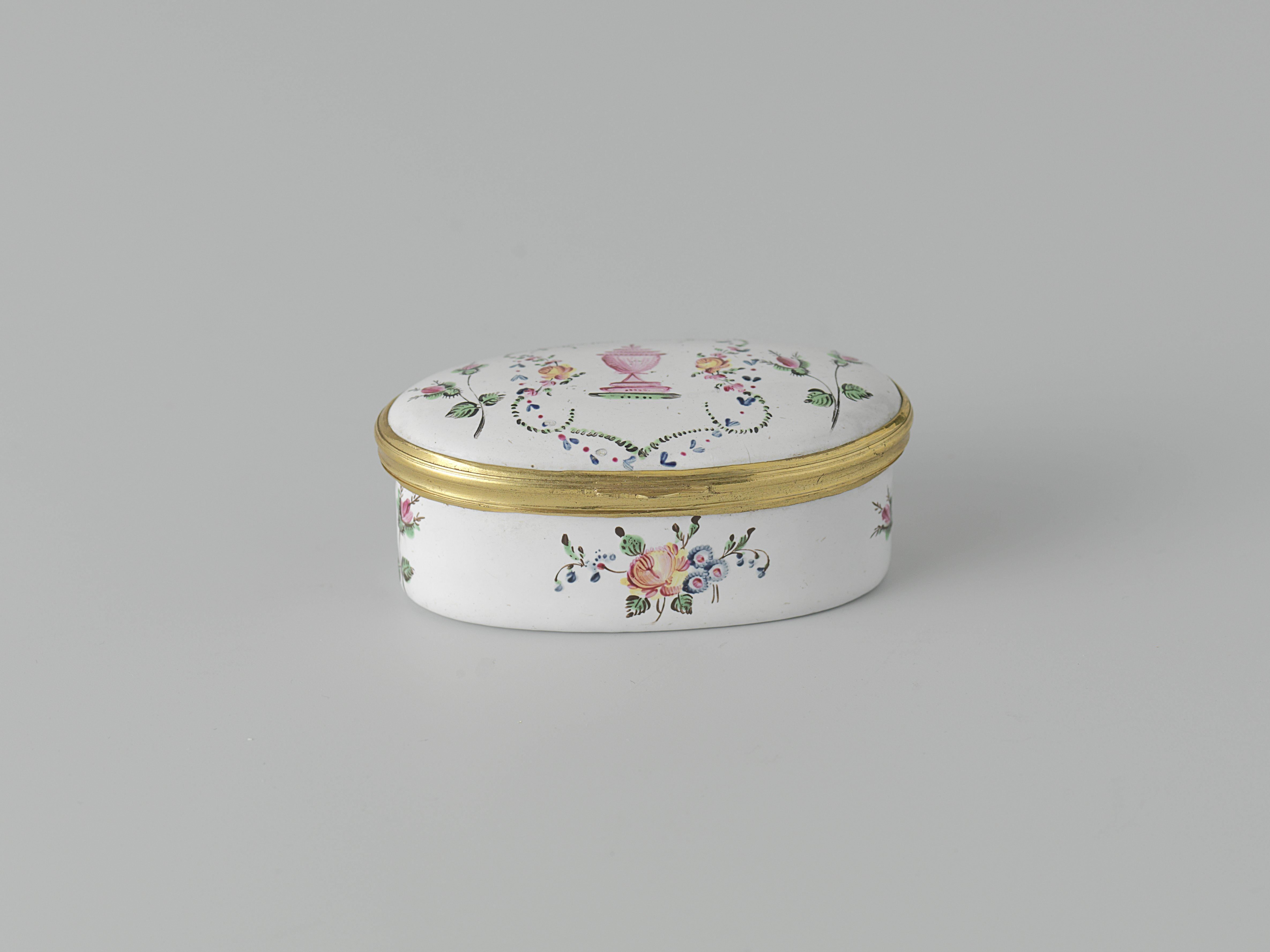 Snuffbox