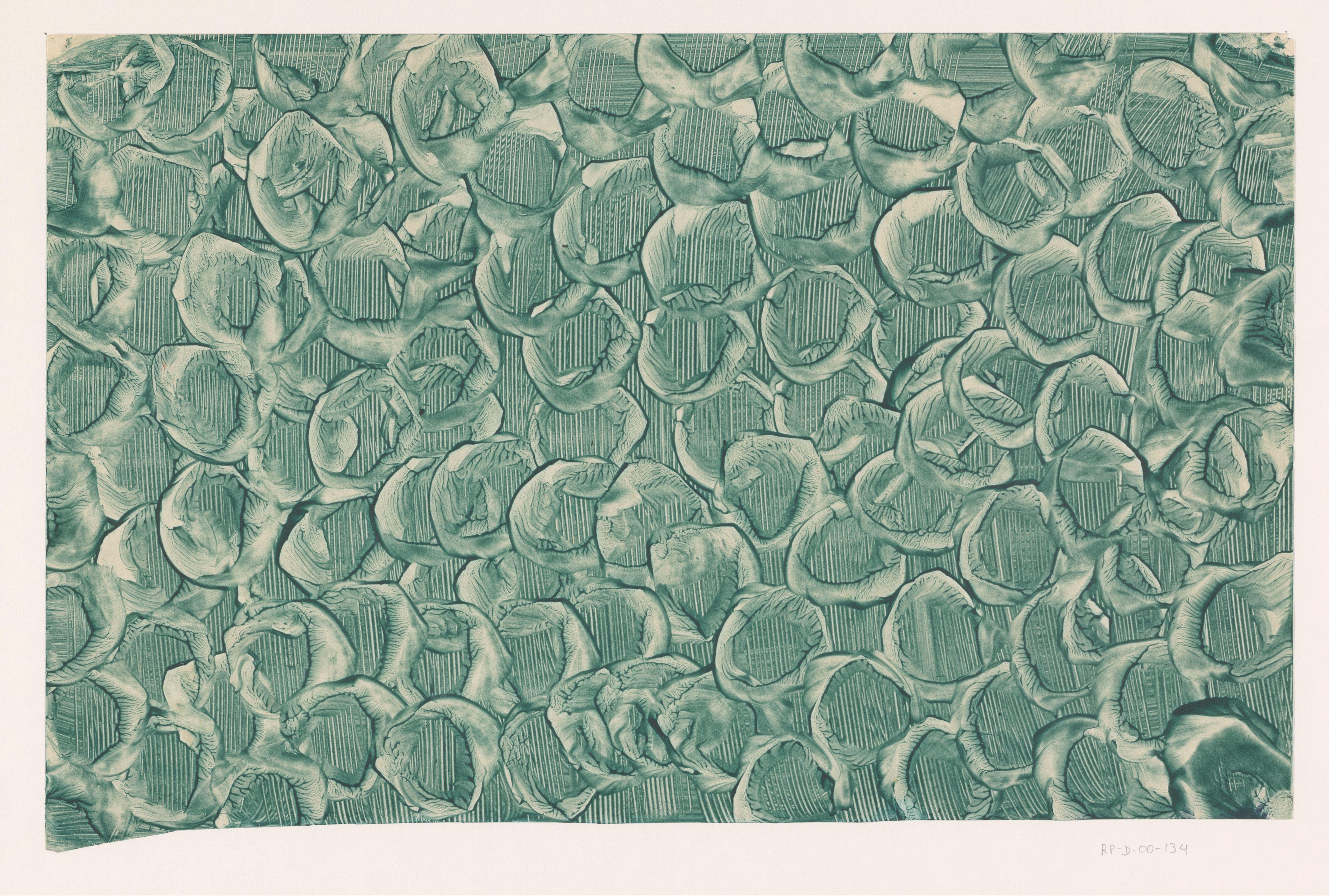 Gestreken stijfselverfpapier in groen met ingekraste lijnen en ingedrukt wielmotief