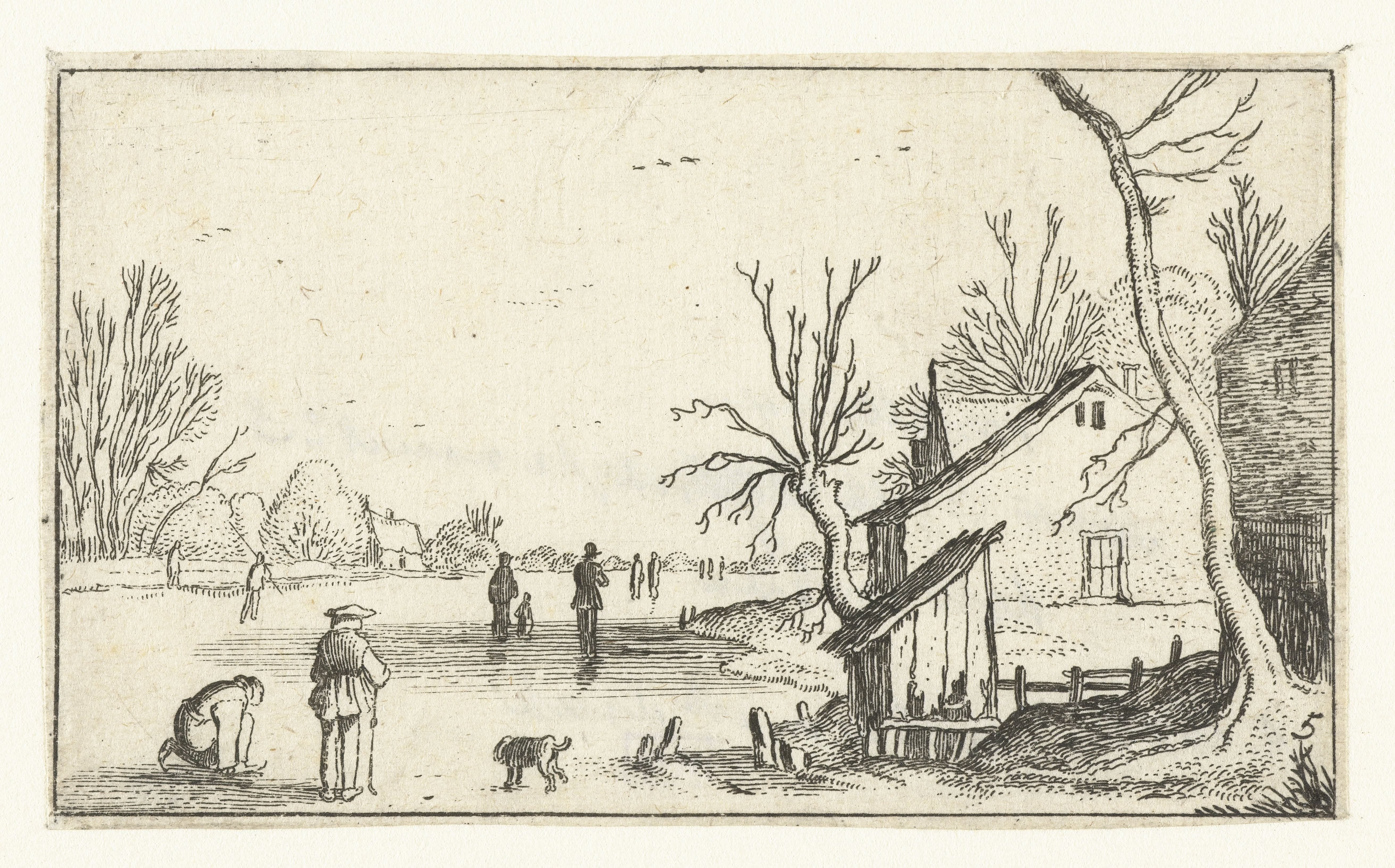 Boerderij bij bevroren rivier met schaatsers op het ijs