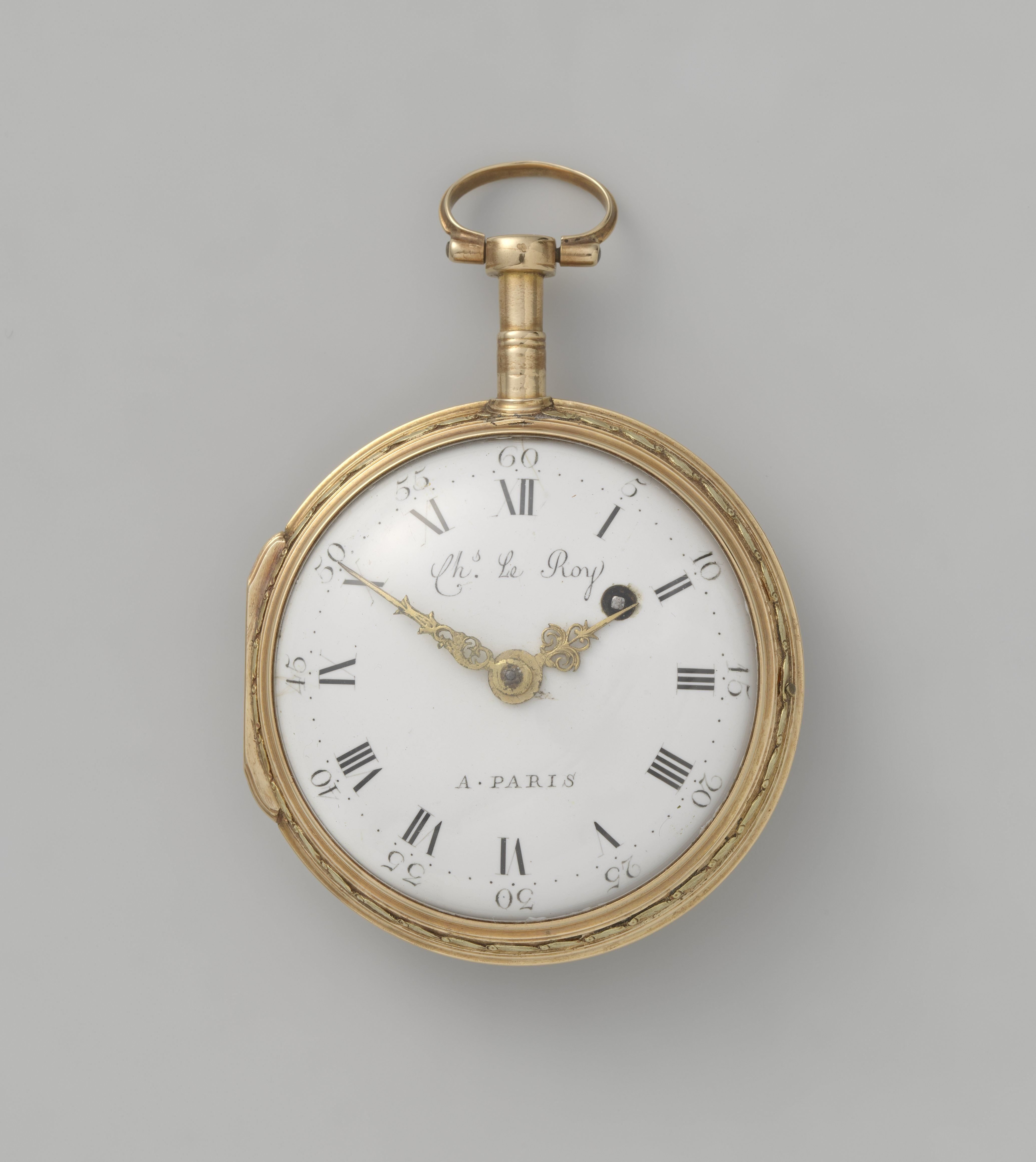 Horloge met dames die een duif offeren op het liefdesaltaar