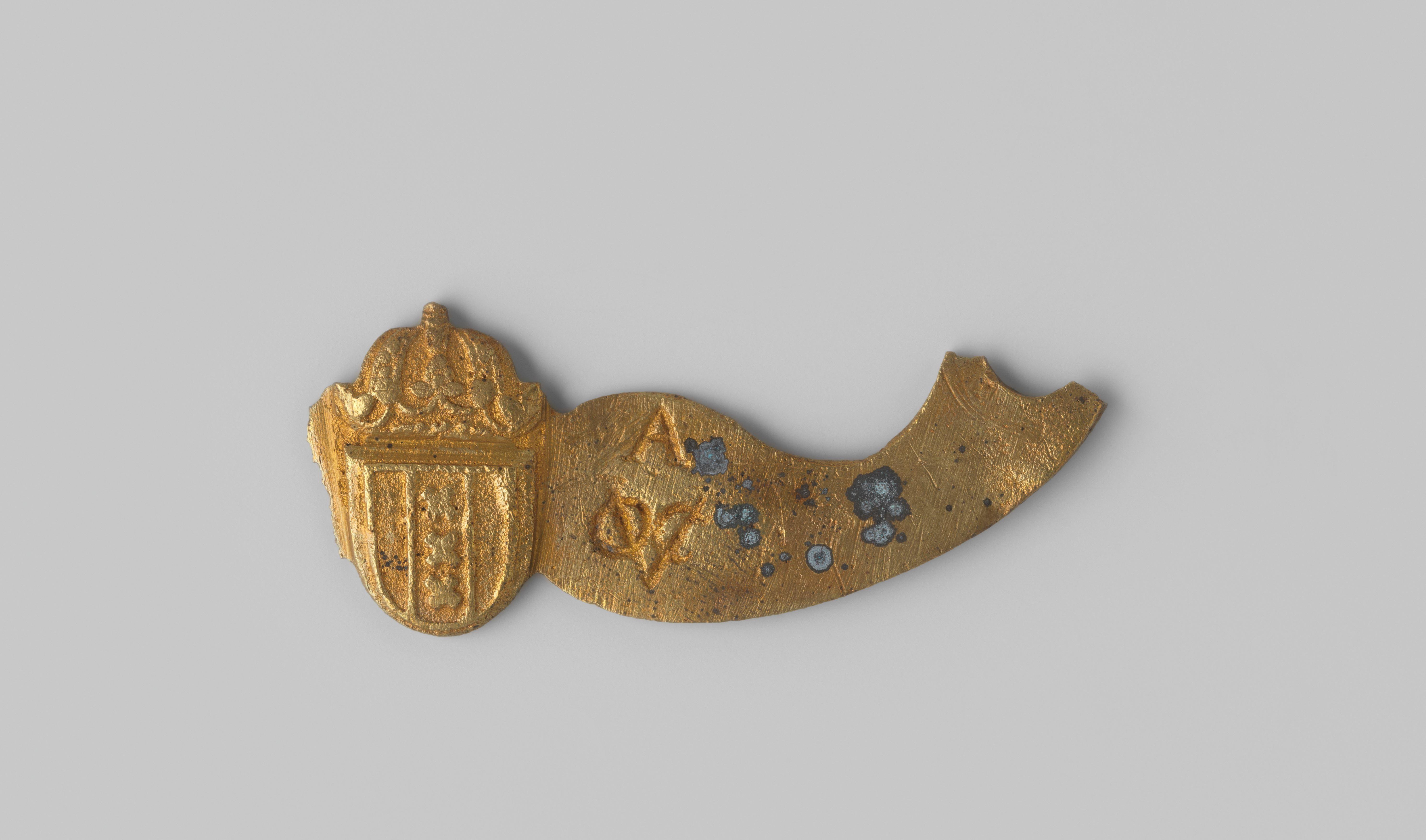 Fragment schroefplaat van een musket uit het wrak van de Oost-Indiëvaarder Hollandia