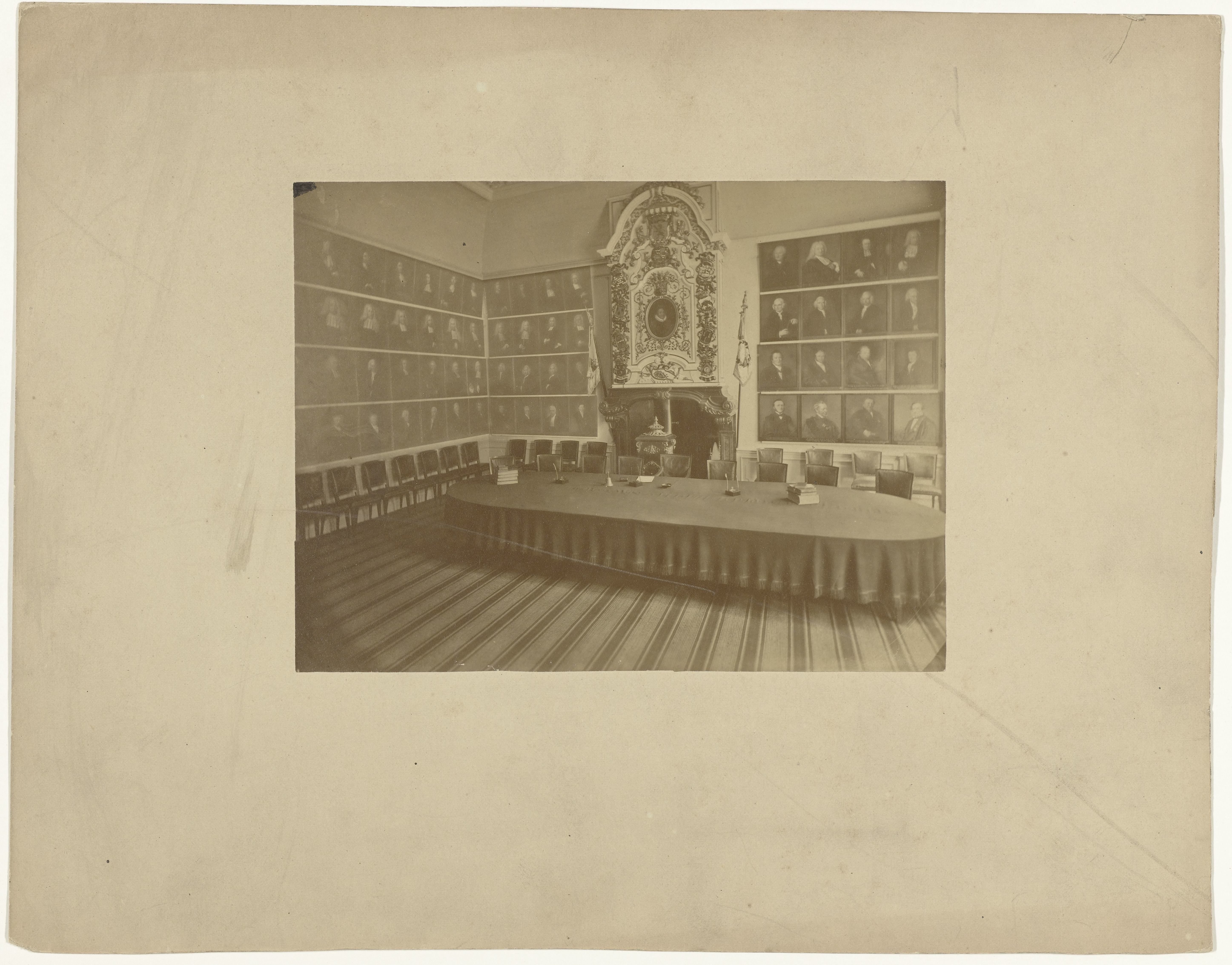 Senaatszaal van de universiteit van Leiden