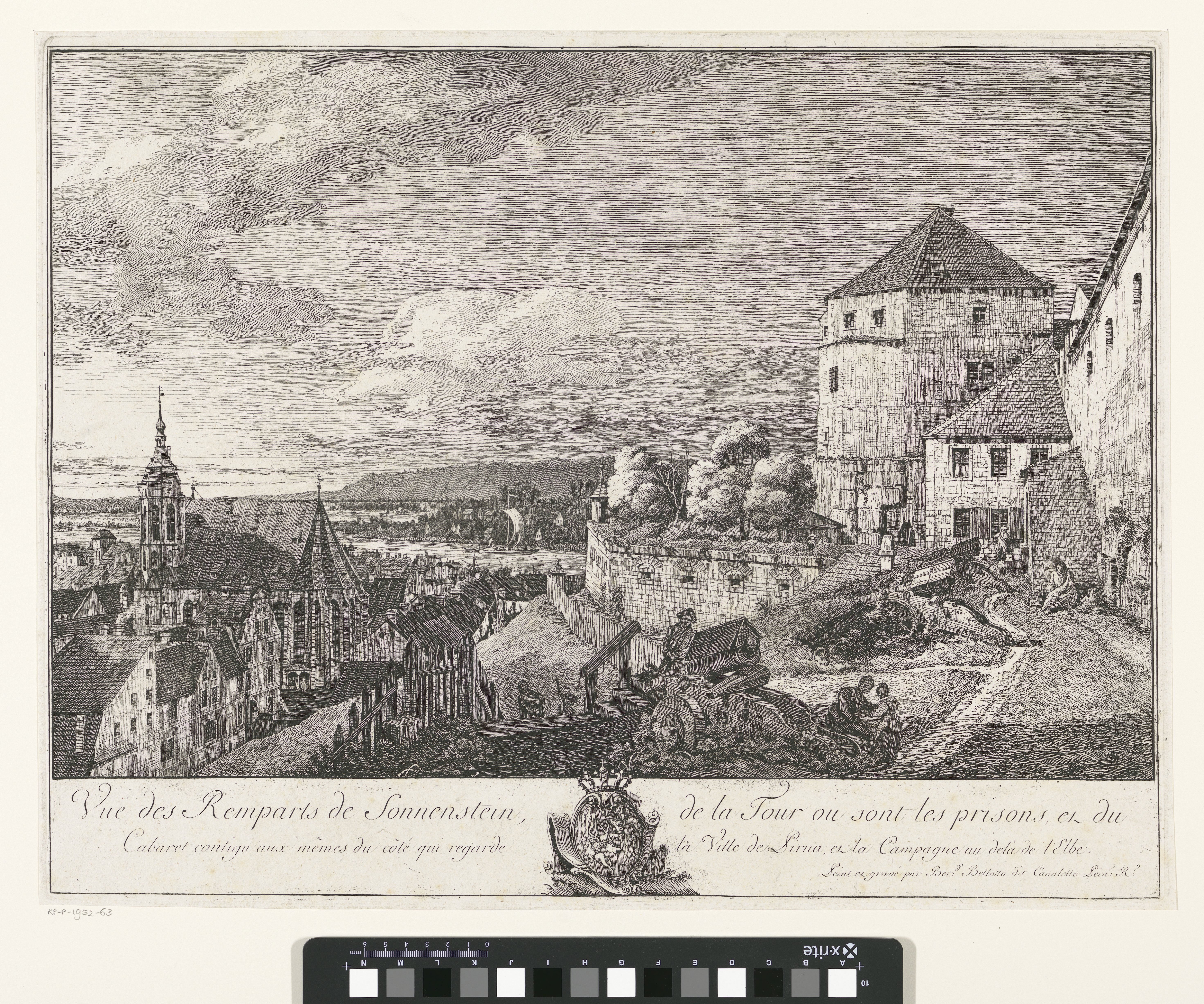 Gezicht op Schloss Sonnenstein en de Elbe bij Pirna