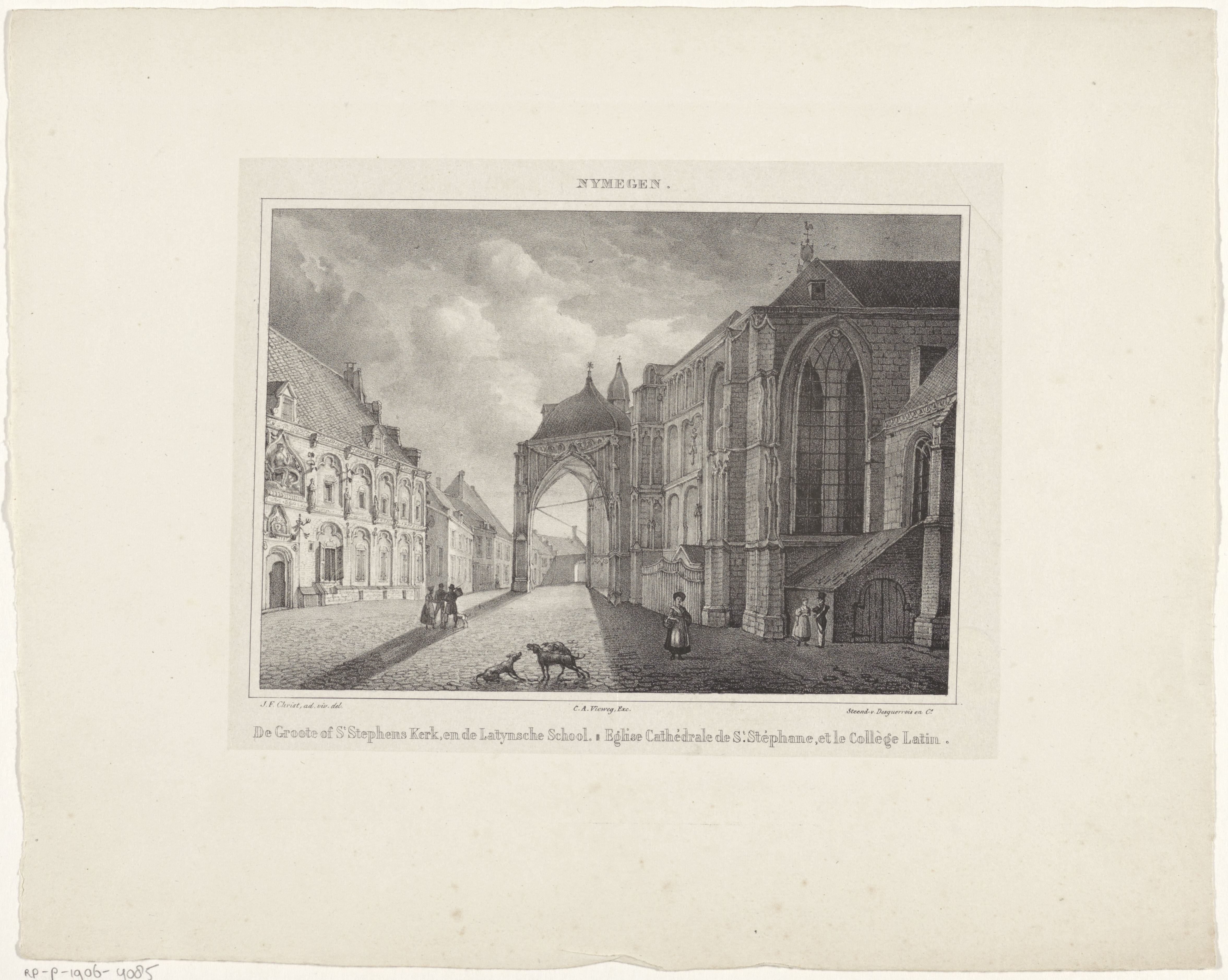 Gezicht op de Stevenskerk en de Latijnse School te Nijmegen