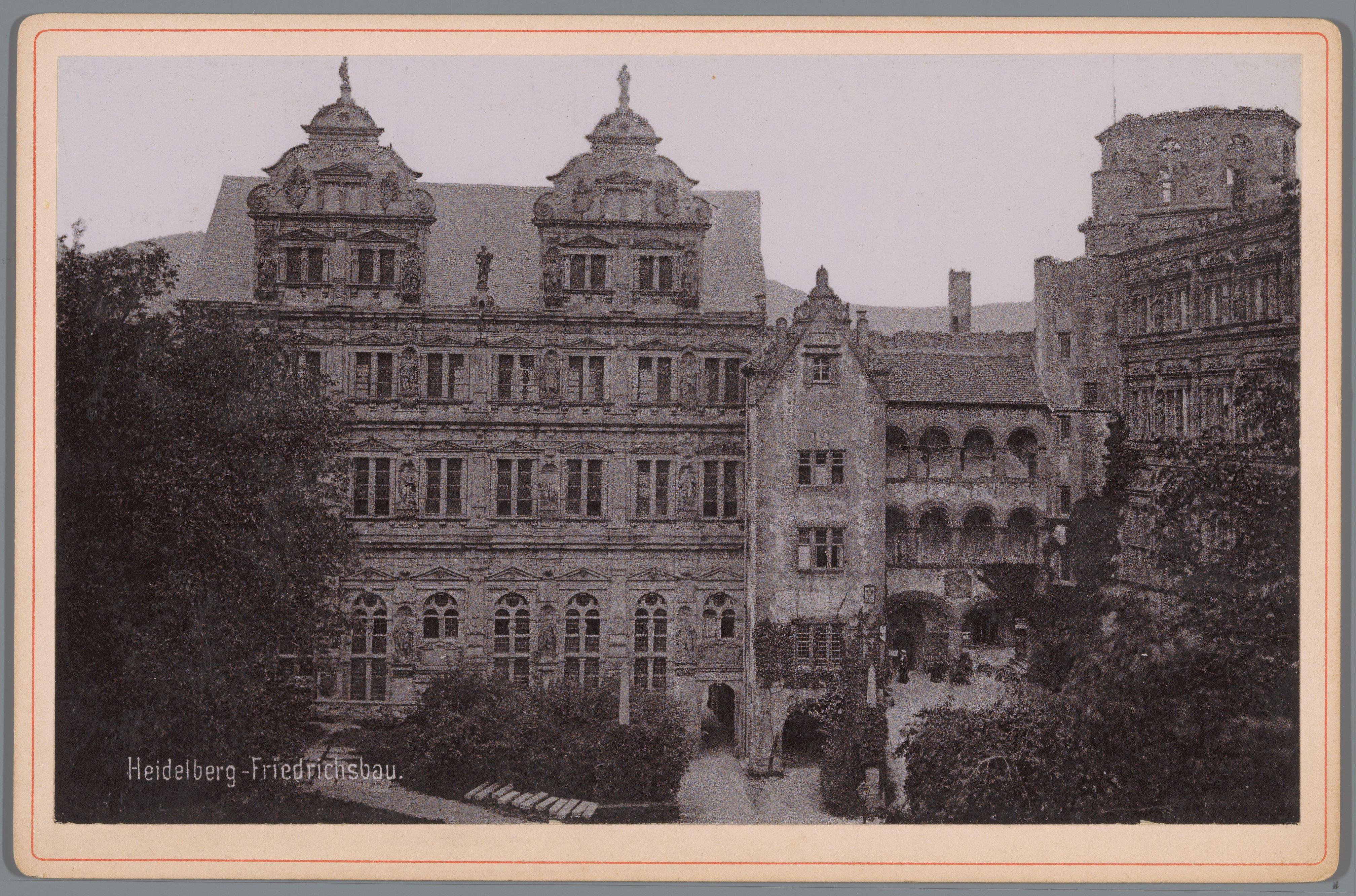 Gezicht op het Friedrichsbau, onderdeel van het Schloss Heidelberg