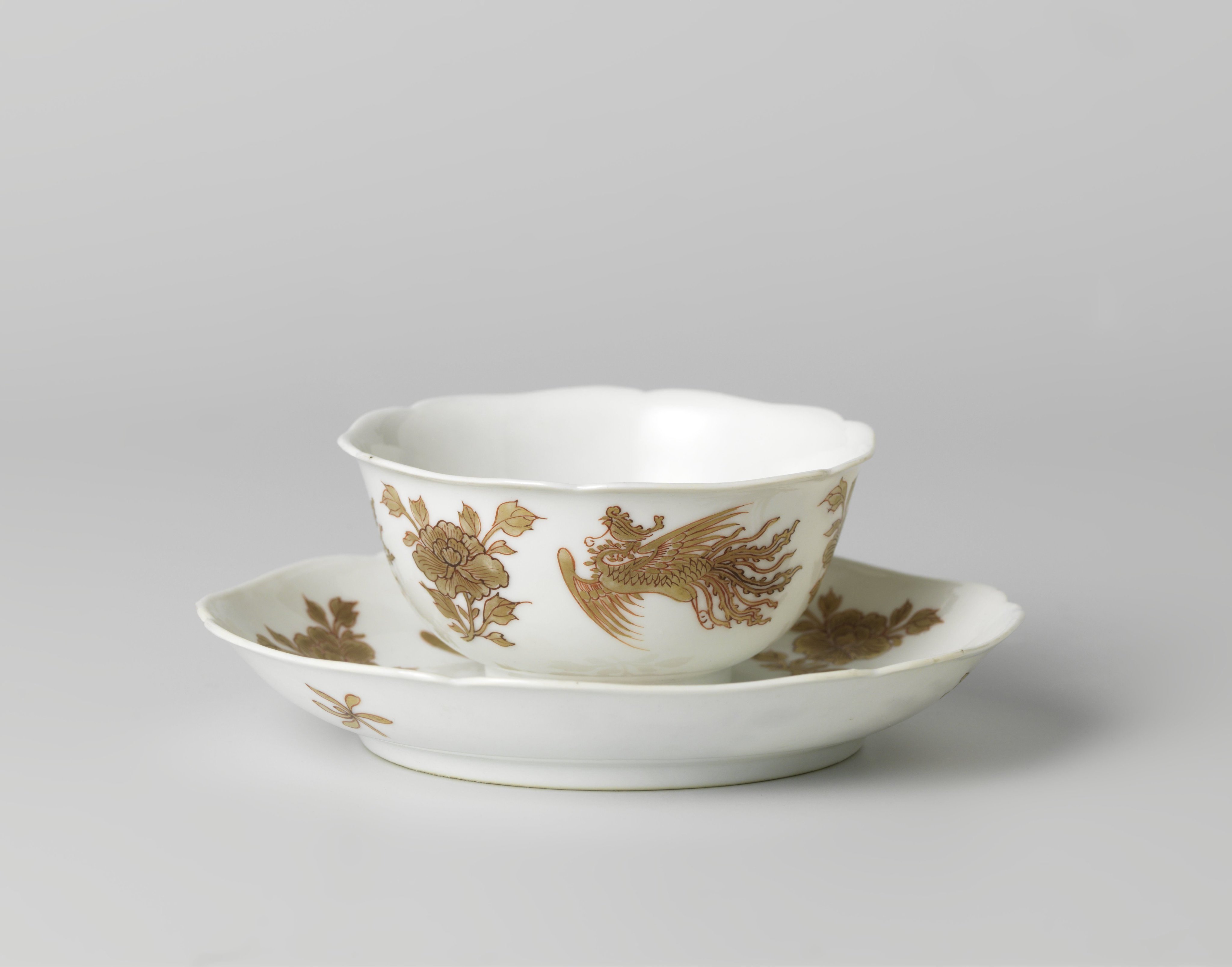 Cup and saucer with flower sprays and feng huangs