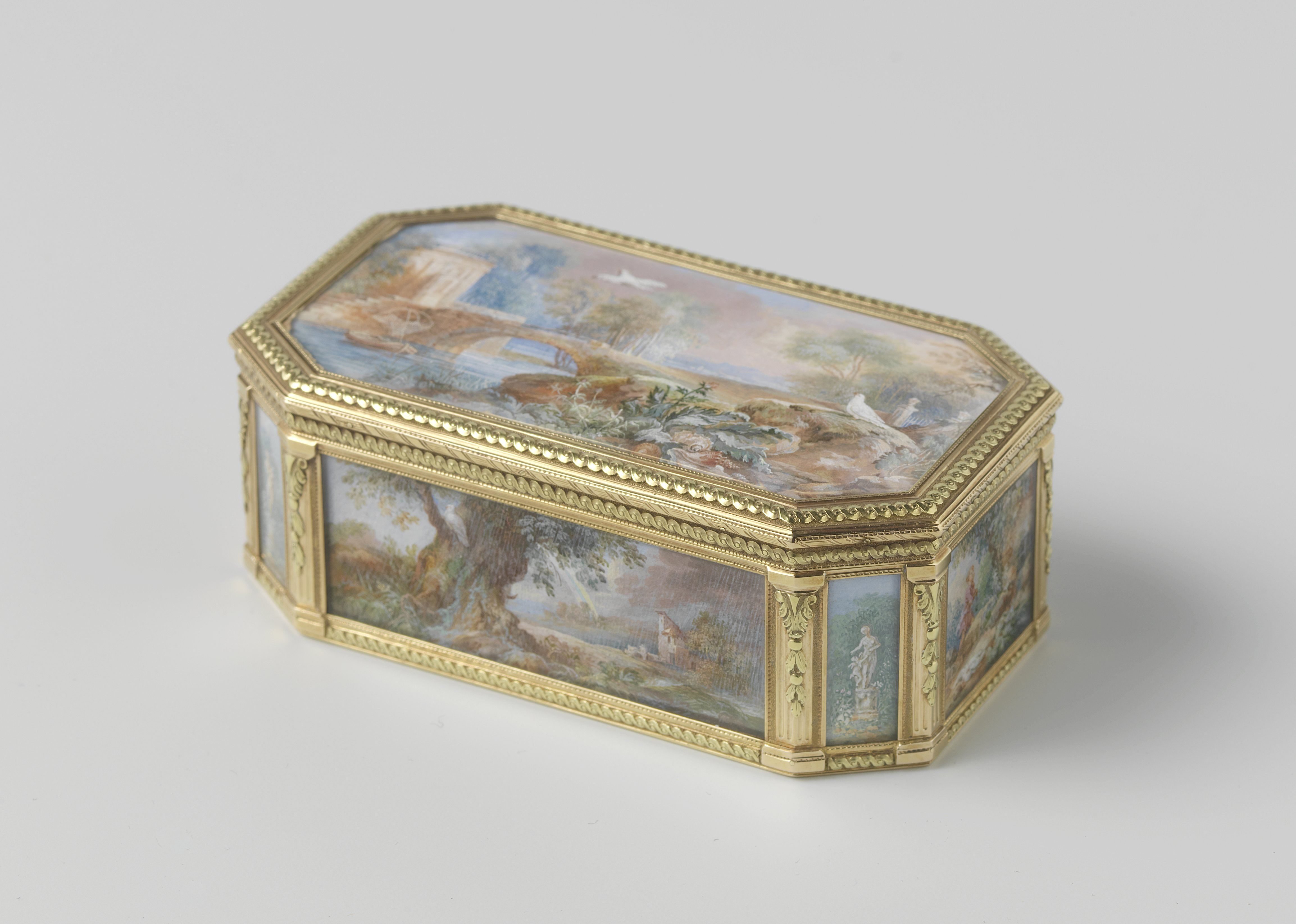 Snuifdoos van goud, rechthoekig met afgeschuinde hoeken, versierd met parkgezichten