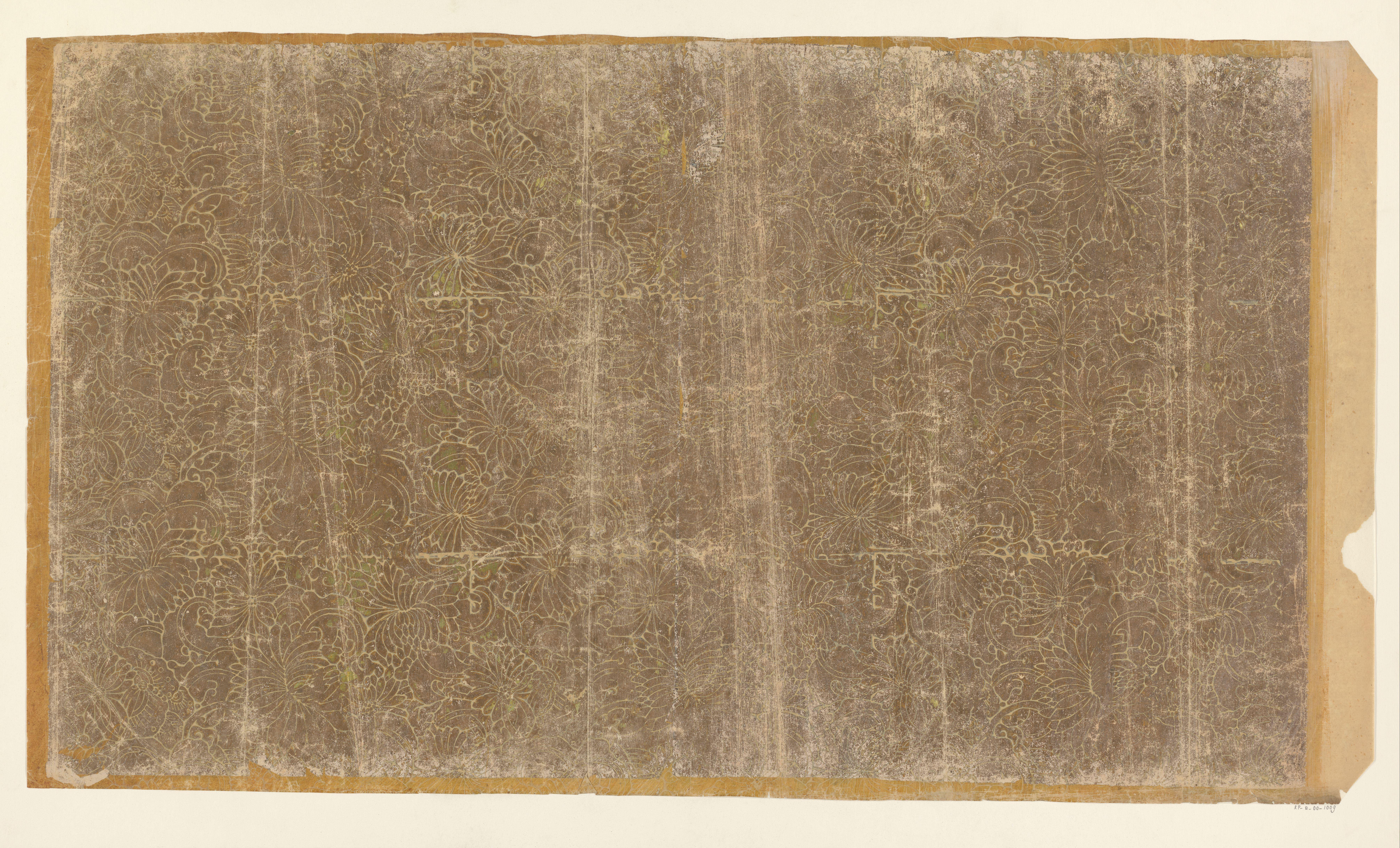 Blad met aaneengesloten bladvullend patroon van chrysanten (één van tien identieke bladen)