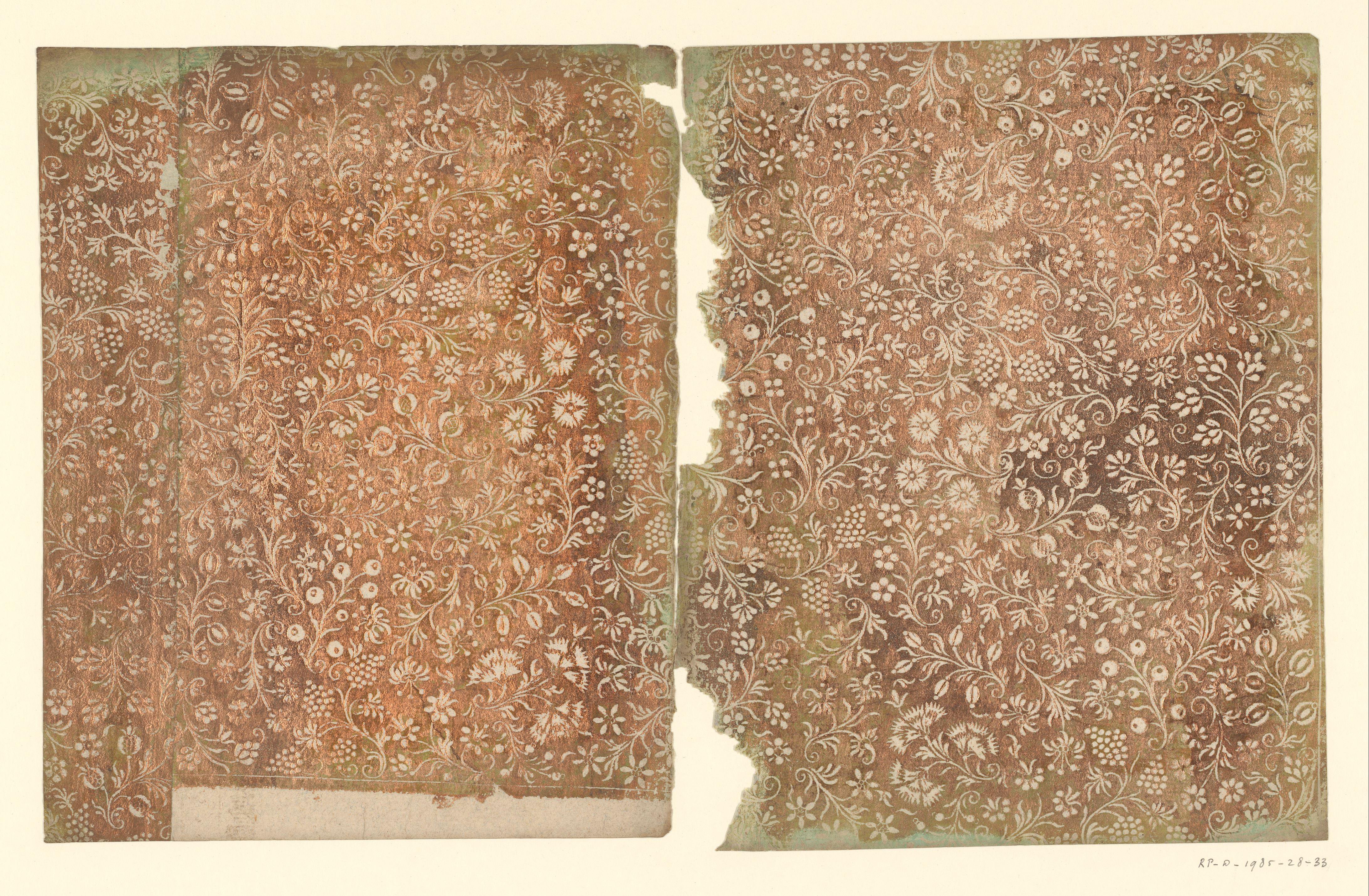 Blad met bloemen en vruchten