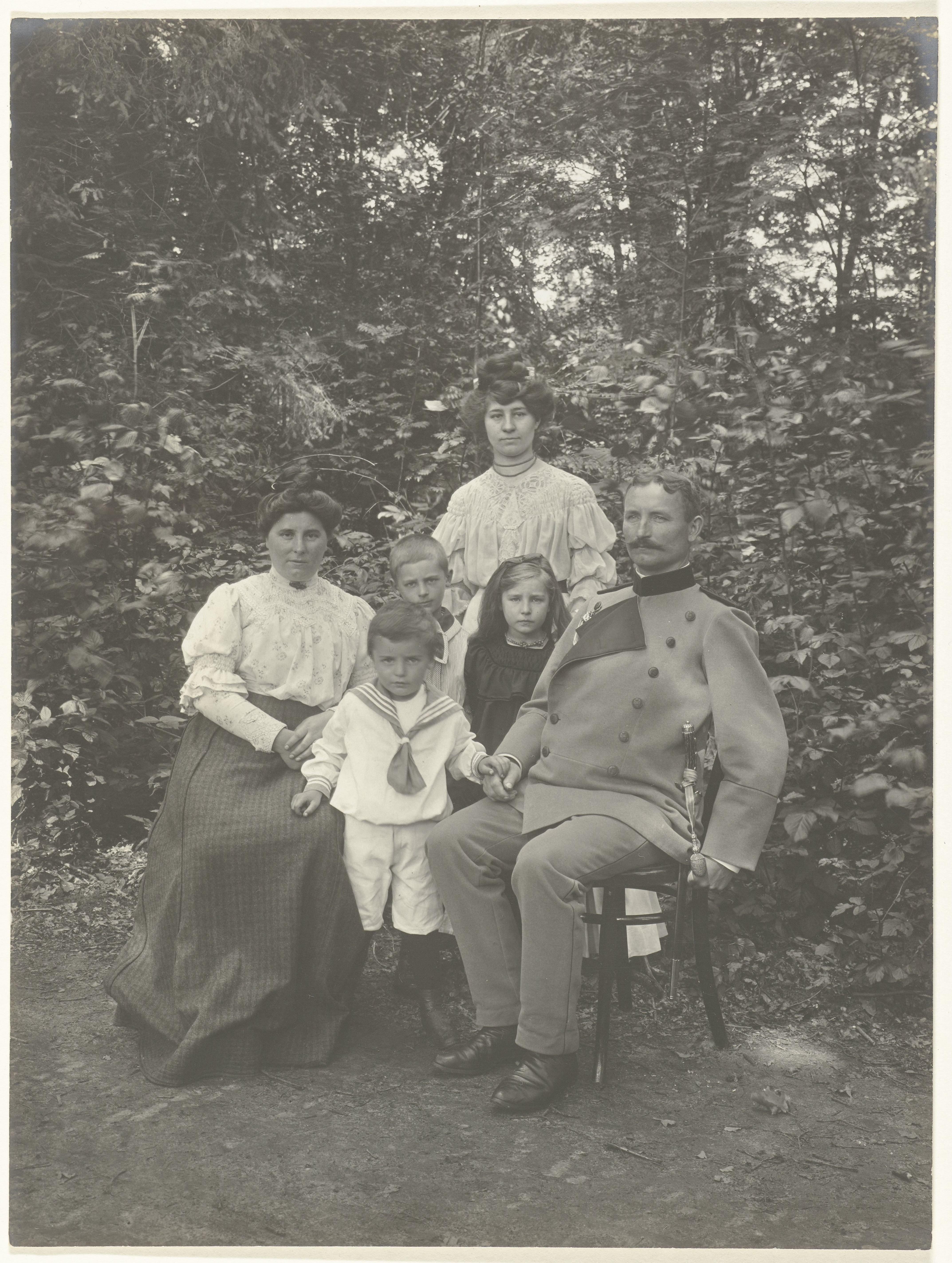 Familieportret van de jachtopziener van Twickel