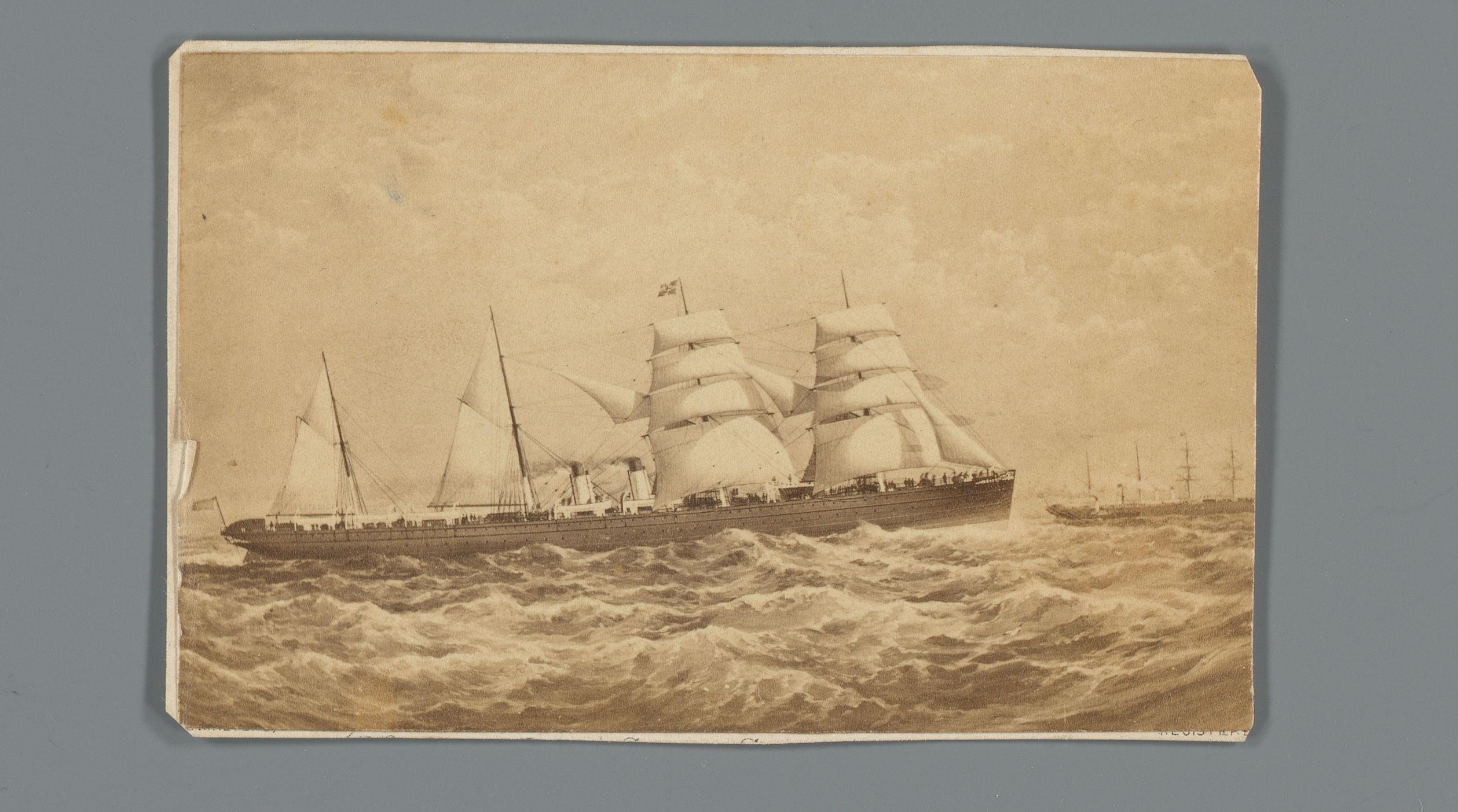 Gezicht op schip genaamd "Egypt" te water